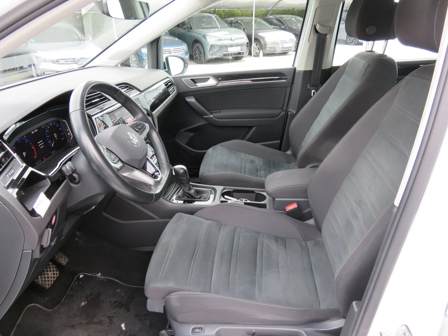 VW Touran Highline 2.0 TDI SCR DSG | Mobile.bg � ����������� 7
