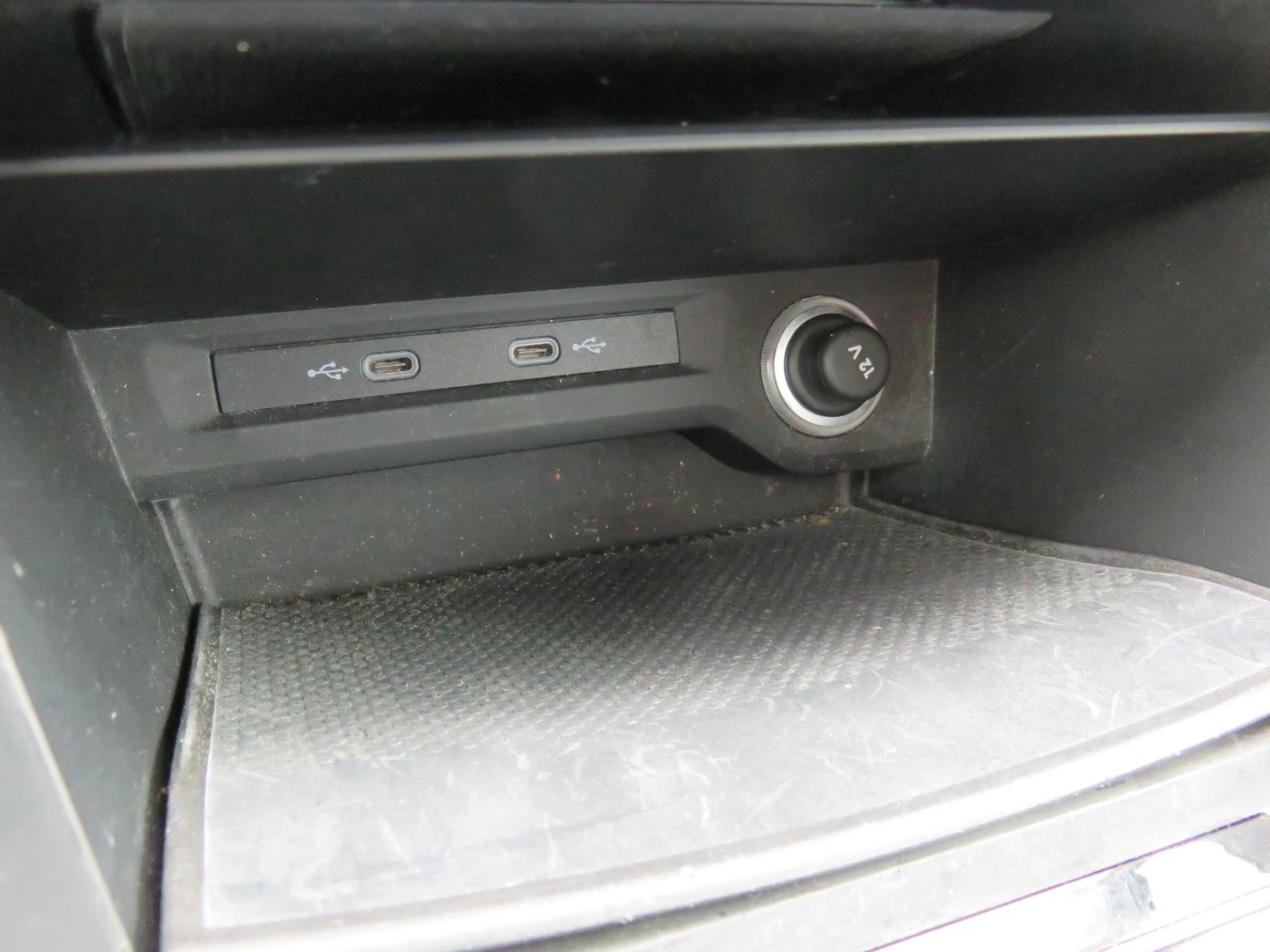 VW Touran Highline 2.0 TDI SCR DSG | Mobile.bg � ����������� 16