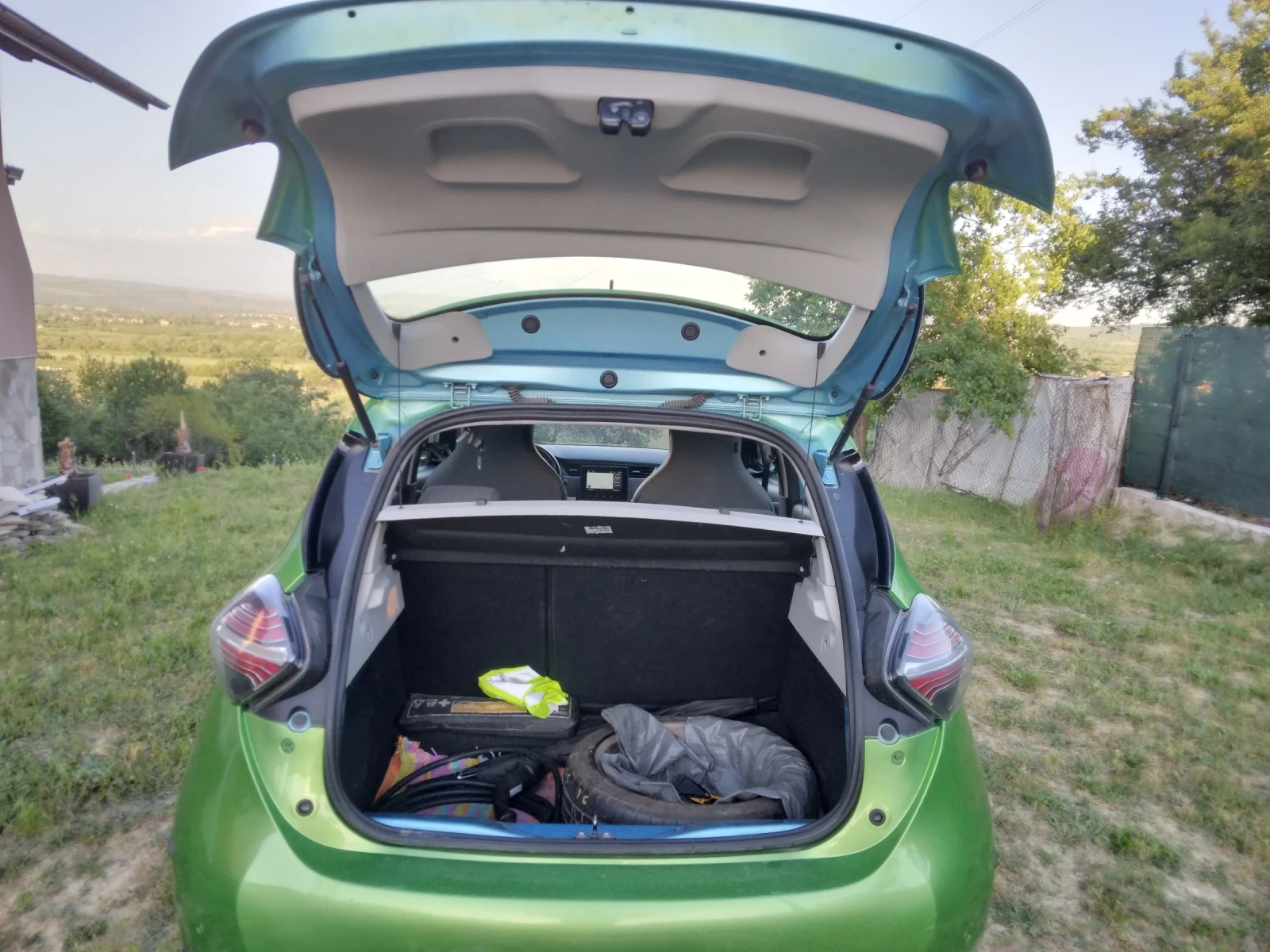 Renault Zoe 52kw, снимка 9 - Автомобили и джипове - 54711014