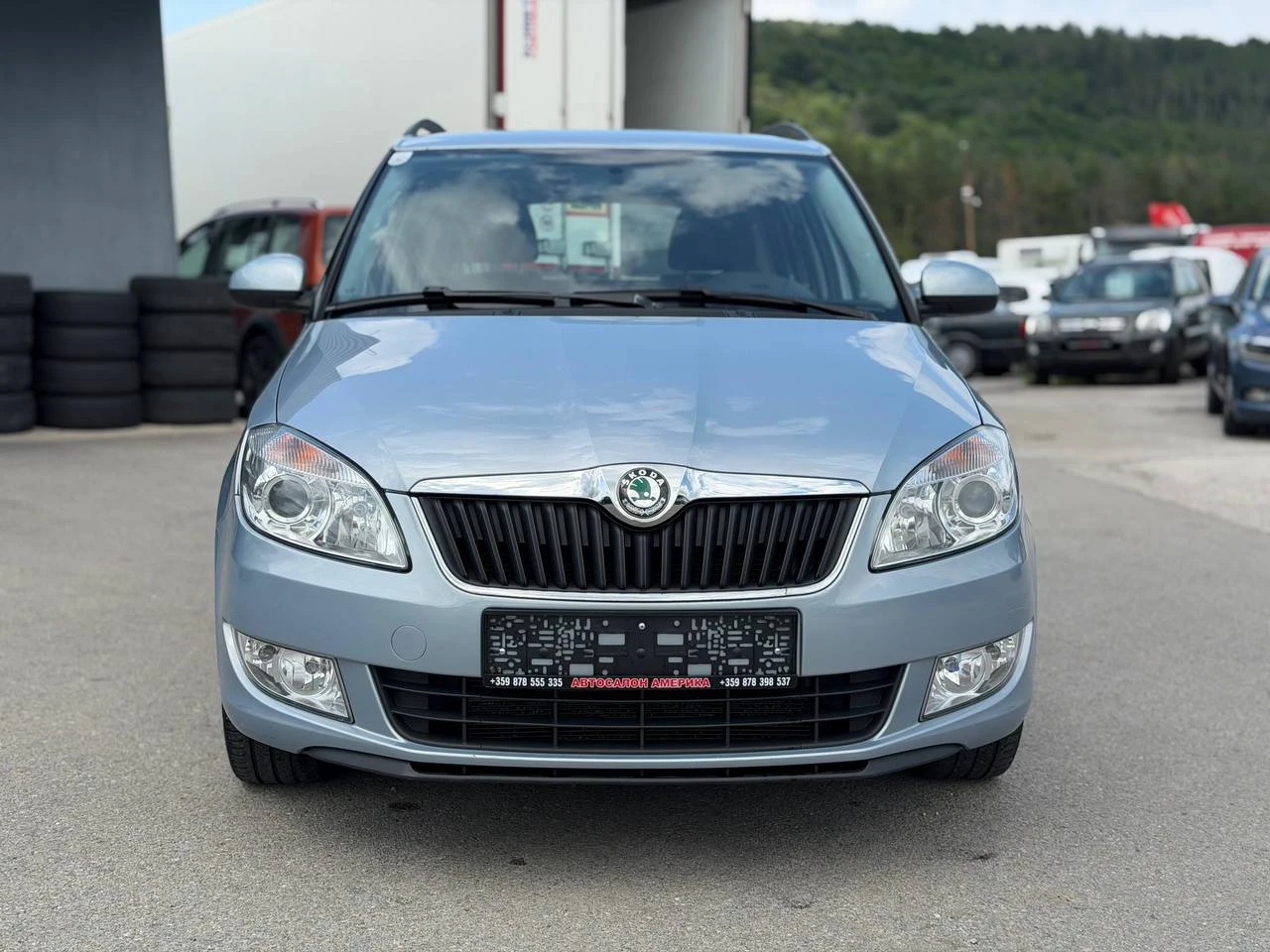 Skoda Fabia 1.2FSI, снимка 2 - Автомобили и джипове - 54798131