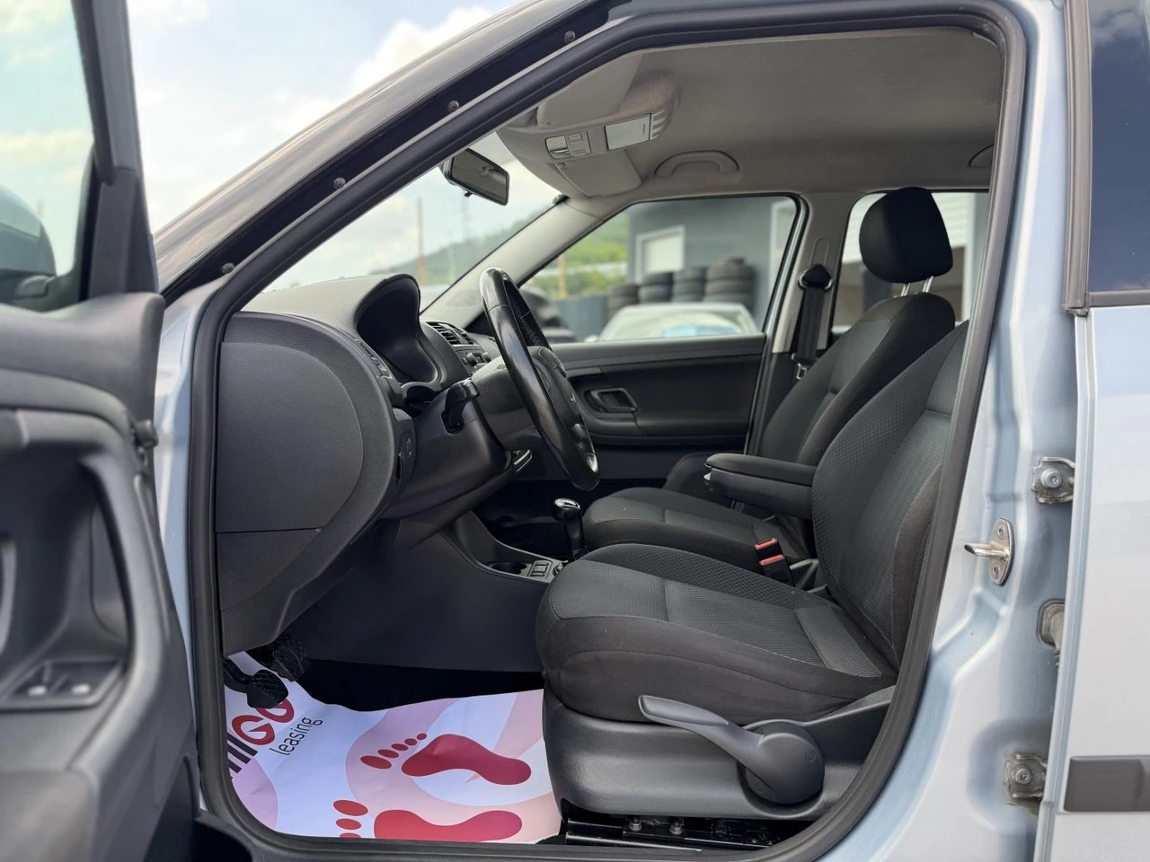 Skoda Fabia 1.2FSI, снимка 9 - Автомобили и джипове - 54798131