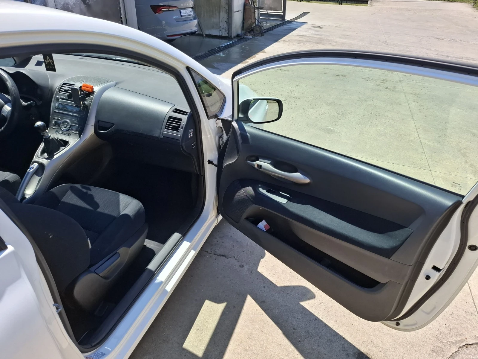 Toyota Yaris, снимка 13 - Автомобили и джипове - 54863002