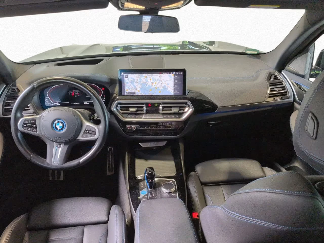 BMW iX3 SPORT/286HP/HUD/360/PANO/H&K/LED/CAM/529z, снимка 9 - Автомобили и джипове - 55142272