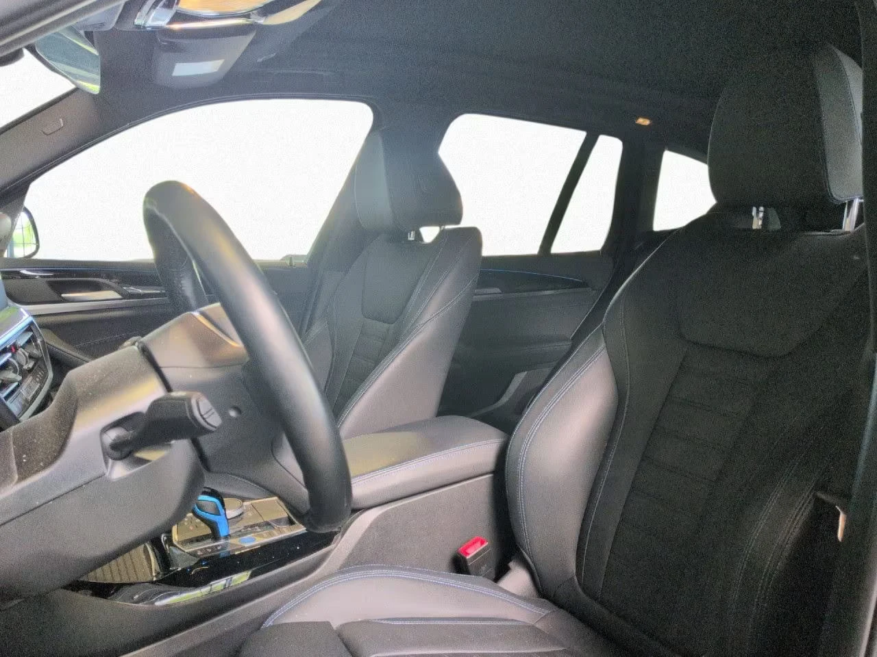 BMW iX3 SPORT/286HP/HUD/360/PANO/H&K/LED/CAM/529z, снимка 10 - Автомобили и джипове - 55142272