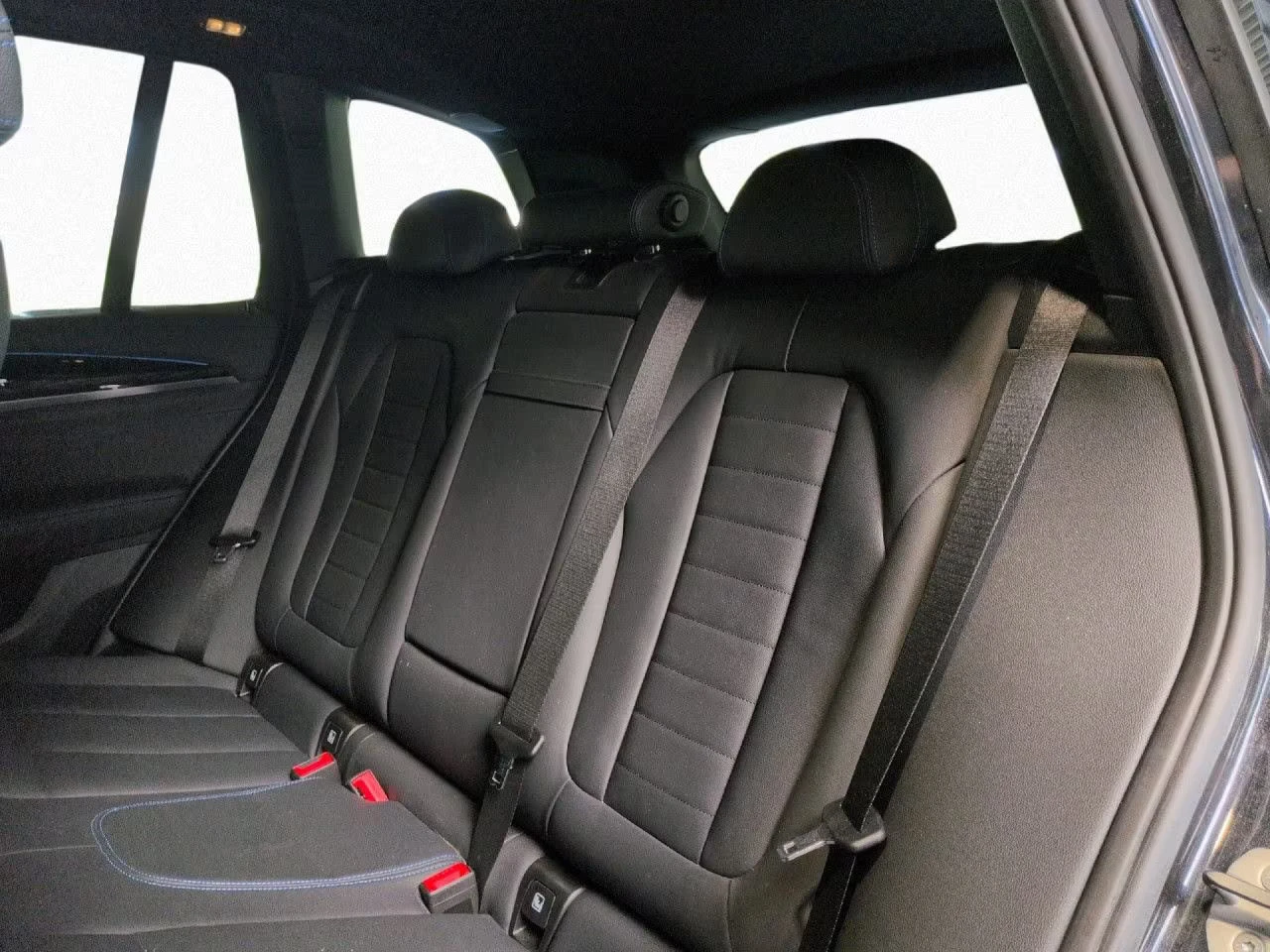 BMW iX3 SPORT/286HP/HUD/360/PANO/H&K/LED/CAM/529z, снимка 13 - Автомобили и джипове - 55142272