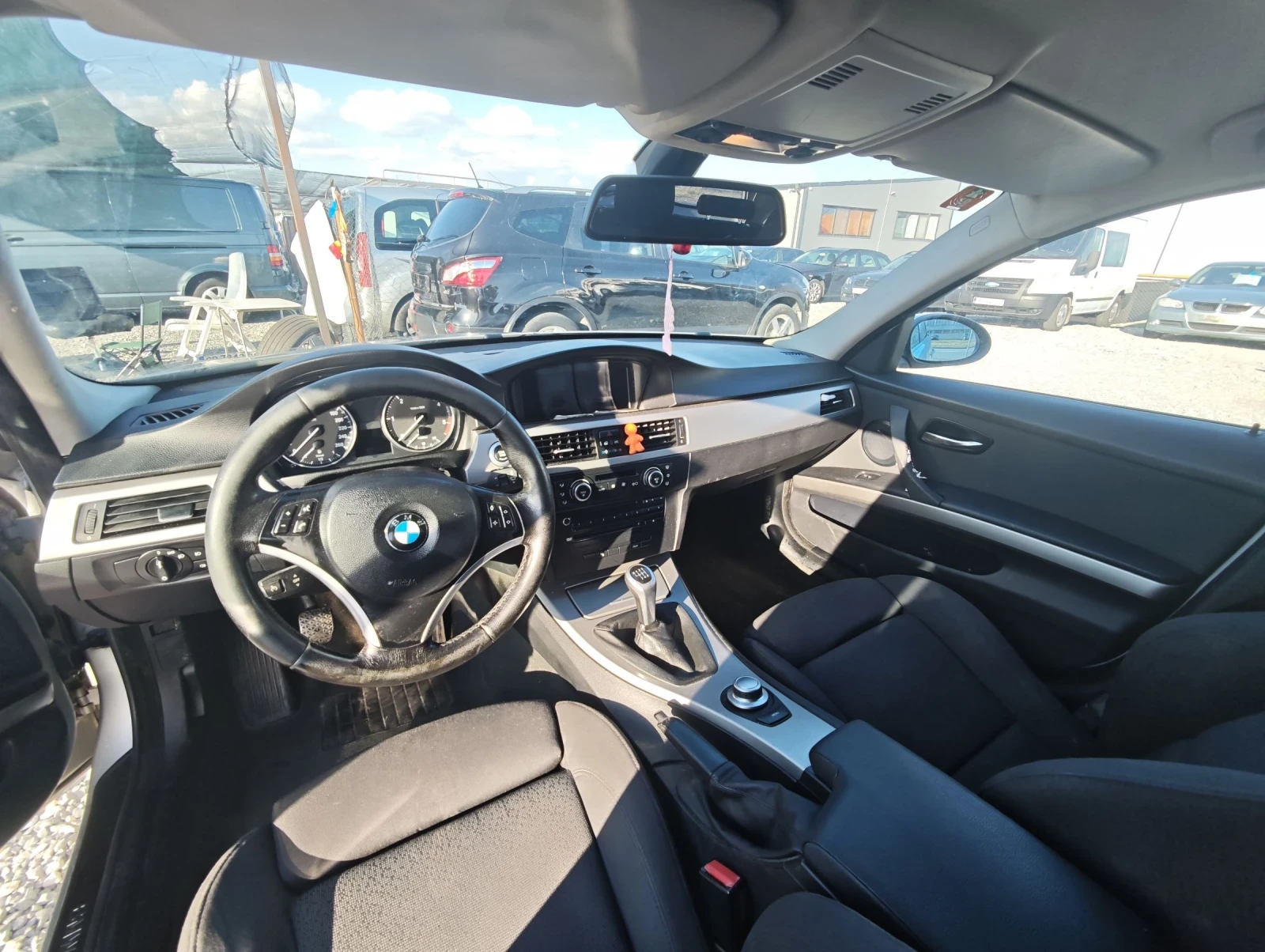 BMW 320, снимка 12 - Автомобили и джипове - 55236183