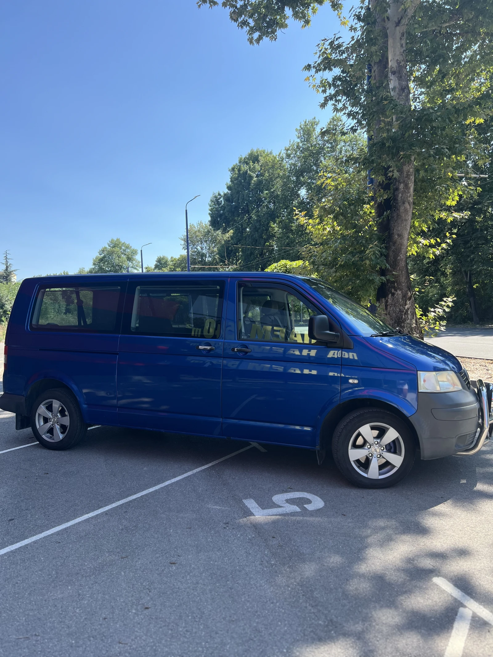 VW Multivan  t5 2.5TDI, снимка 4 - Автомобили и джипове - 55657019