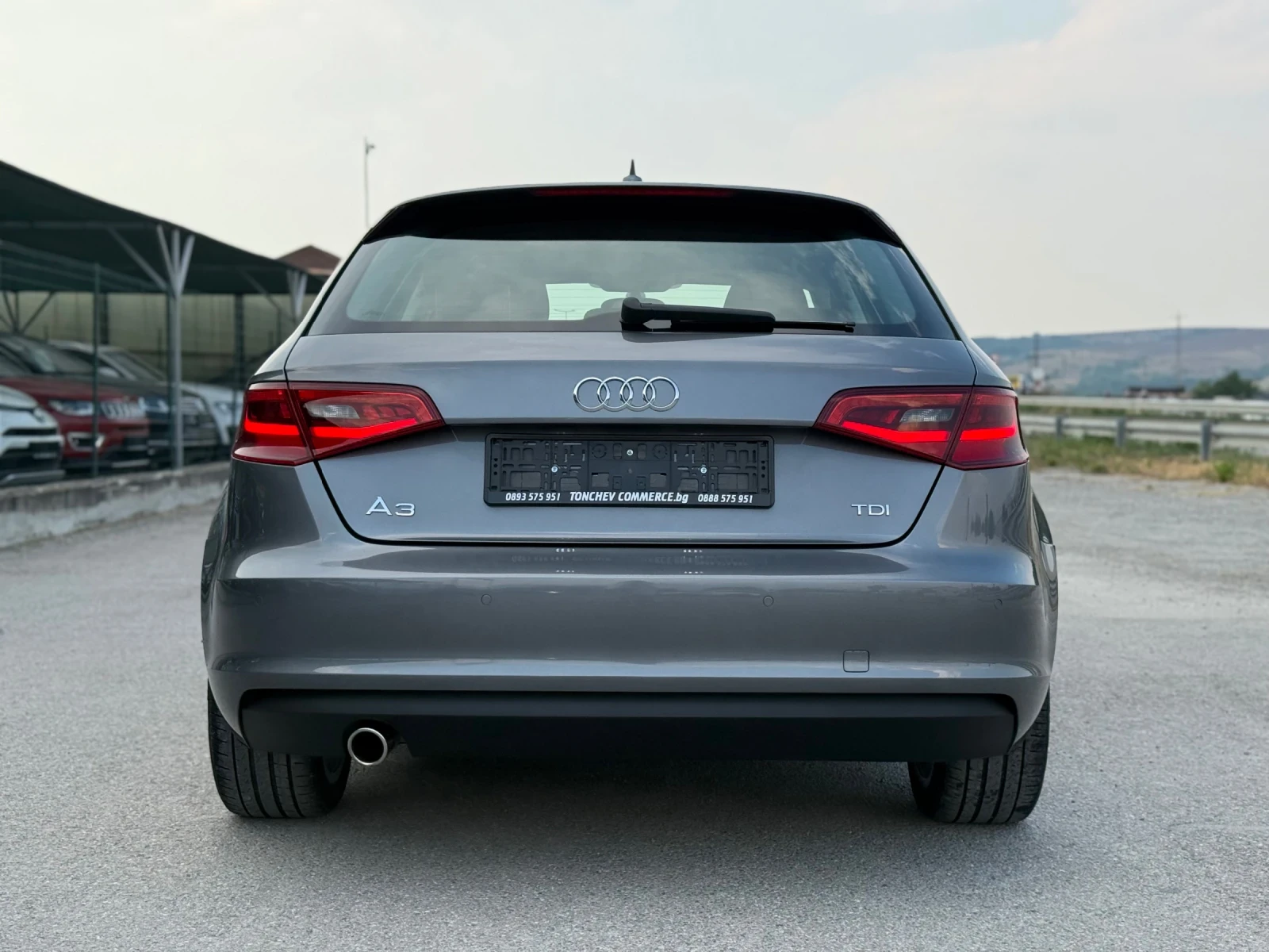 Audi A3 1.6-TDI-АВТОМАТ-179.000км-НАПЪЛНО РЕАЛНИ-КАТО НОВА, снимка 5 - Автомобили и джипове - 55789850
