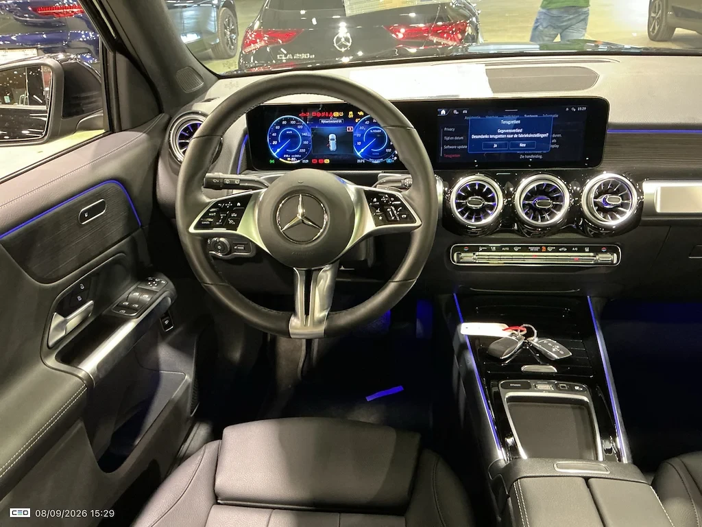 Mercedes-Benz EQB 300 LUXURY LINE 4MATIC  AUTO 67 KWH 100% SoH | Mobile.bg � ����������� 7