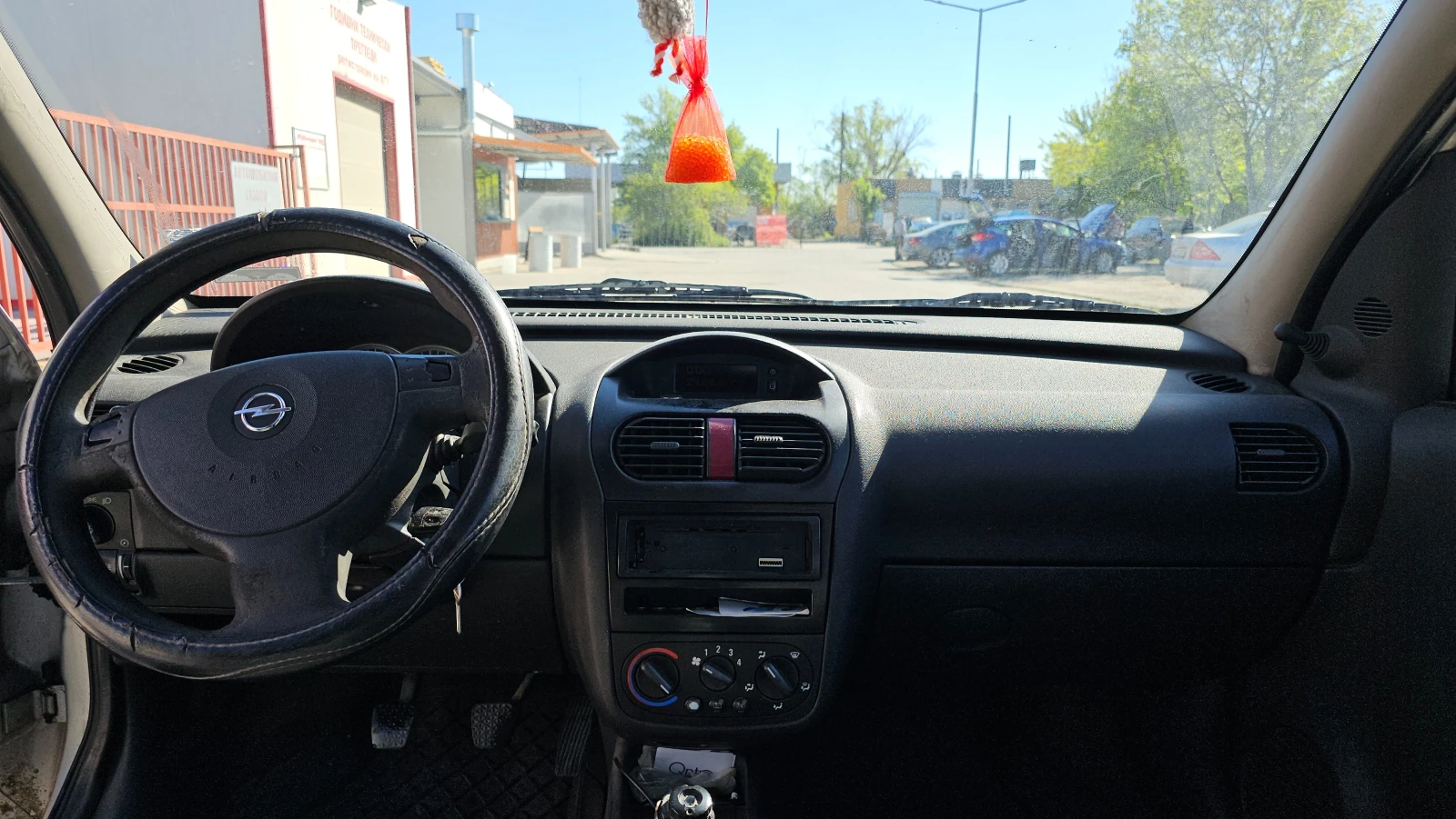 Opel Combo Фабричен Метан, снимка 2 - Автомобили и джипове - 56153713
