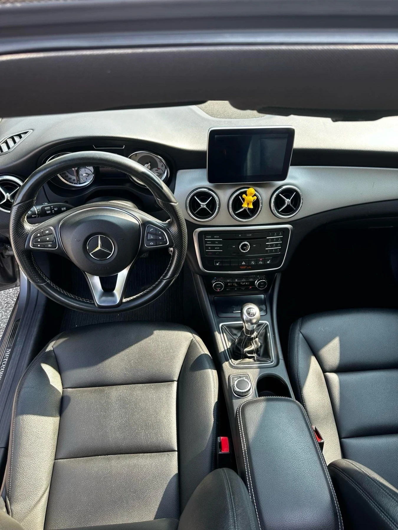 Mercedes-Benz CLA 200, снимка 7 - Автомобили и джипове - 56266044