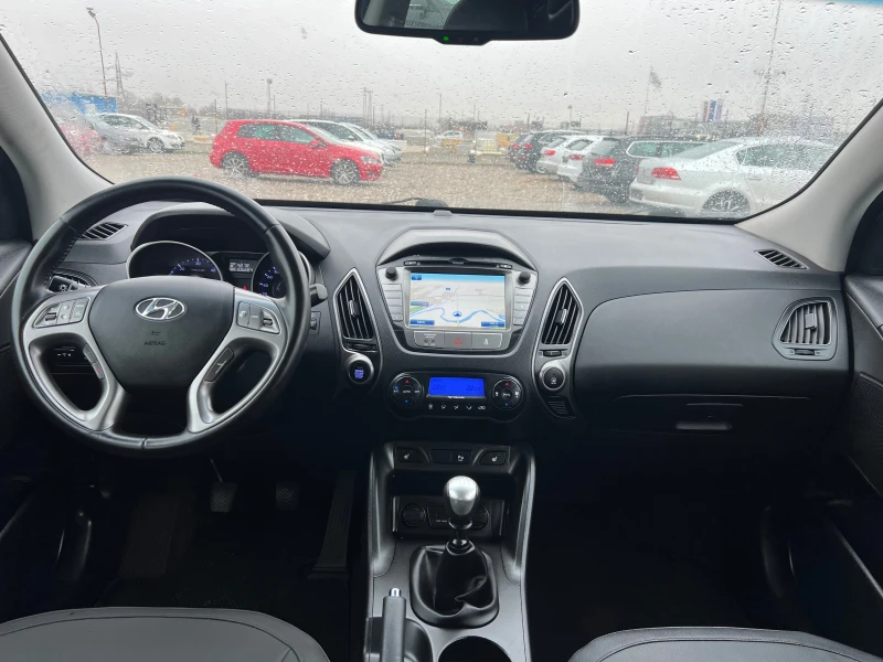 Hyundai IX35 2.0 CRDI 4X4(КАТО НОВА), снимка 13 - Автомобили и джипове - 47957237