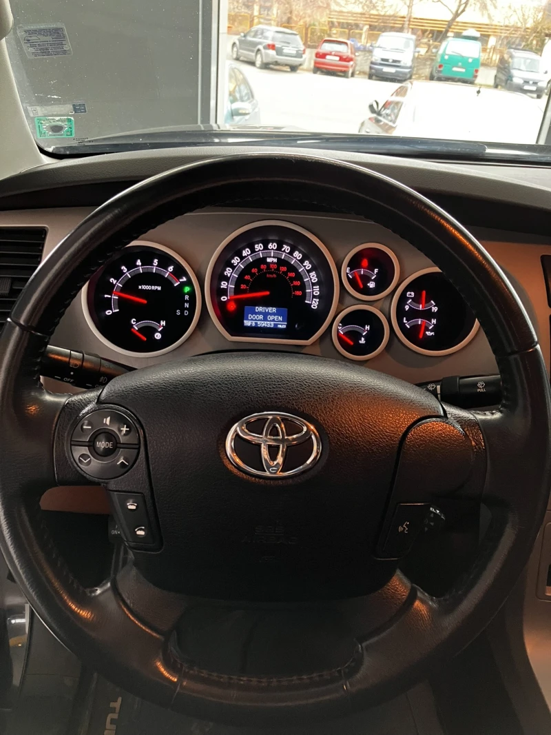 Toyota Tundra 5.7 V8+ supercharger, снимка 10 - Автомобили и джипове - 48337785