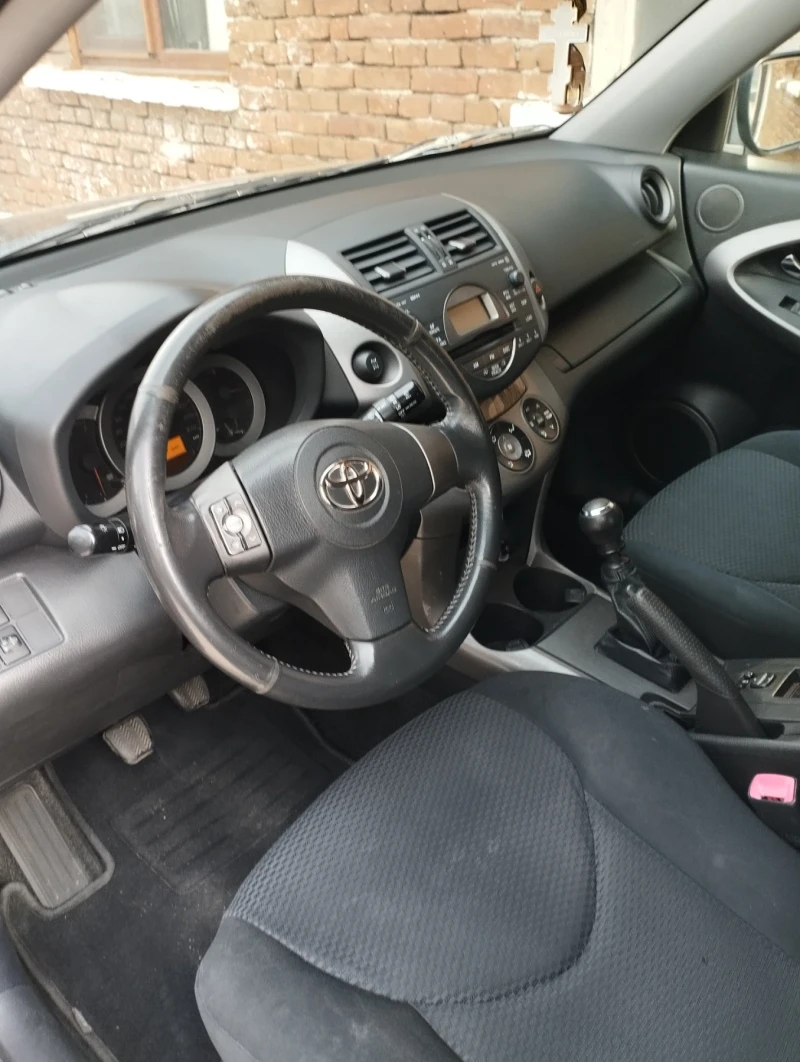 Toyota Rav4, снимка 2 - Автомобили и джипове - 49605275