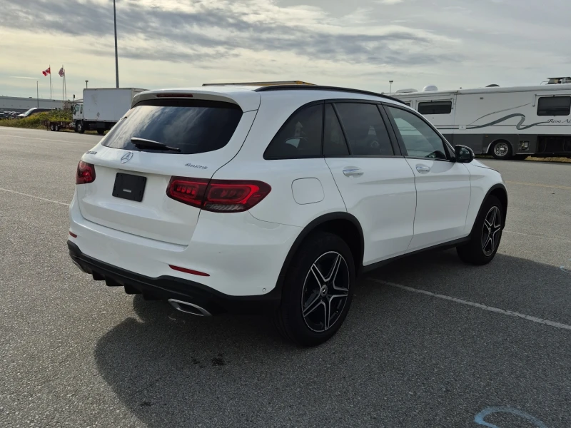 Mercedes-Benz GLC 300 4M* AMG-pkg* Пано* Подгрев, снимка 4 - Автомобили и джипове - 52317731