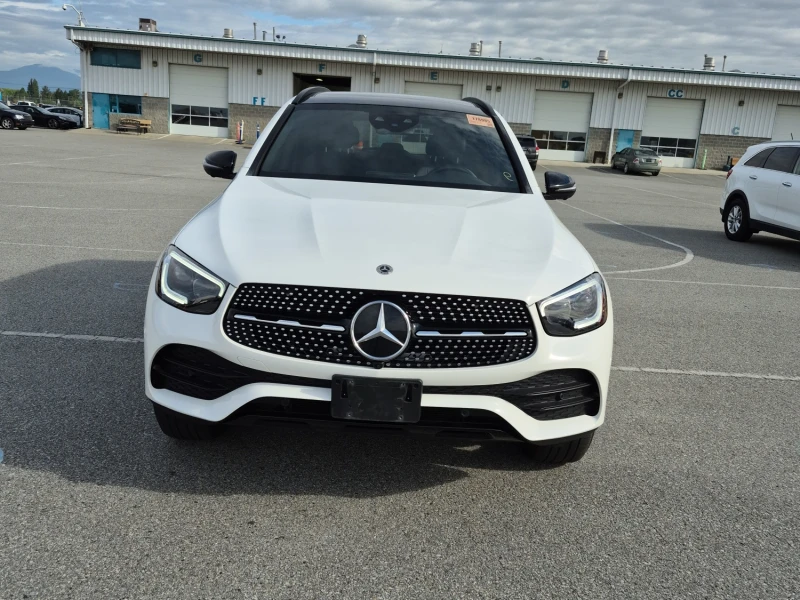 Mercedes-Benz GLC 300 4M* AMG-pkg* Пано* Подгрев, снимка 2 - Автомобили и джипове - 52317731