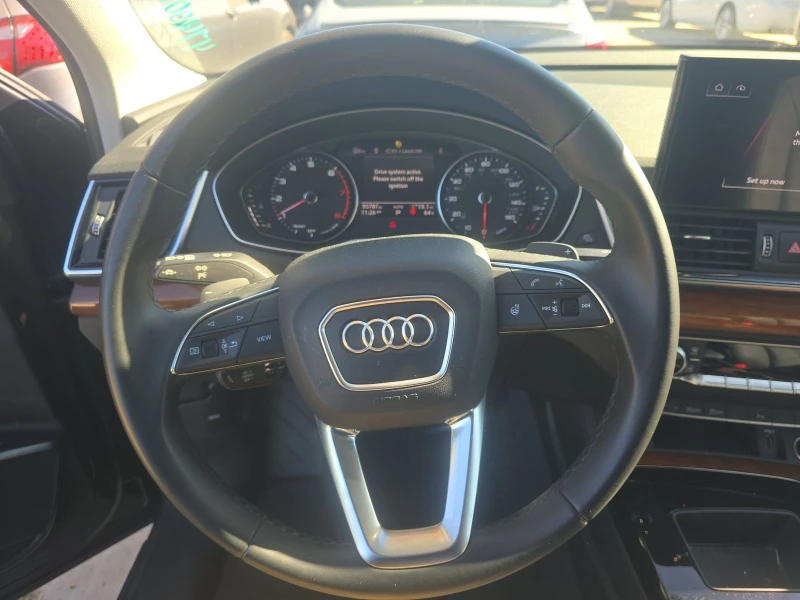 Audi Q5 2.0T* PREMIUM* MATRIX* ПОДГРЕВ* КАМЕРА* КЕЙЛЕС* , снимка 8 - Автомобили и джипове - 52936045