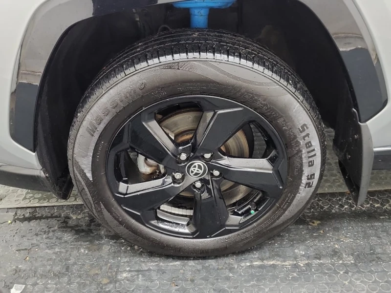 Toyota Rav4 * HYBRID XSE * CARFAX * БЕЗ ПЪРВОНАЧАЛНА ВНОСКА, снимка 17 - Автомобили и джипове - 52789096