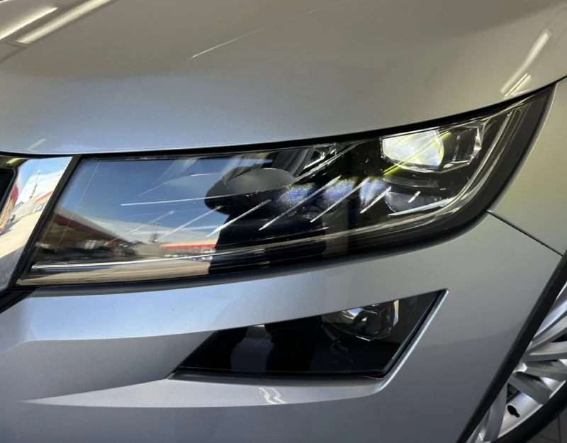 Skoda Kodiaq 1.5 TSI ACT DSG LIMITED.KAMERA.NAVI.LED.PANO, снимка 4 - Автомобили и джипове - 52794541