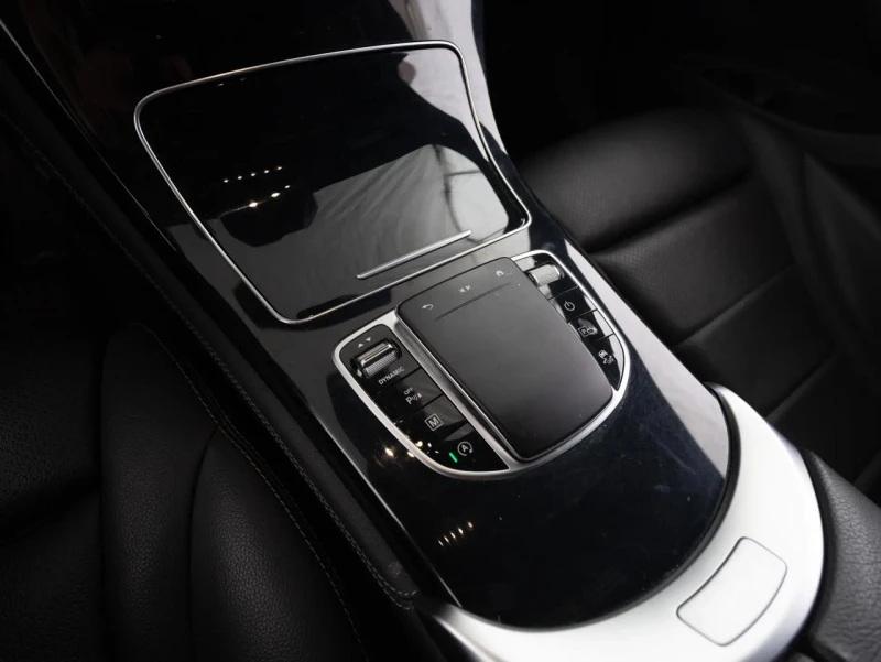 Mercedes-Benz GLC 300 COUPE* 4MATIC* AMG-pack* Multibeam* 360* Carplay* , снимка 13 - Автомобили и джипове - 52870761