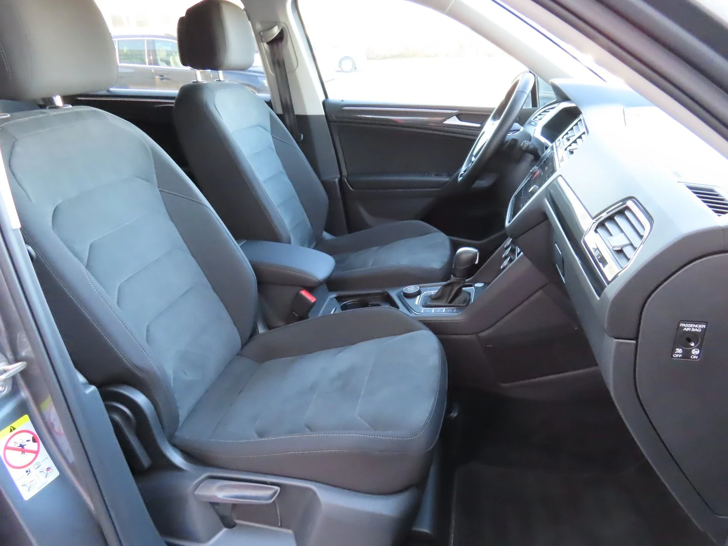 VW Tiguan LWB Highline 2.0TDI 4MOTION BMT - изображение 7