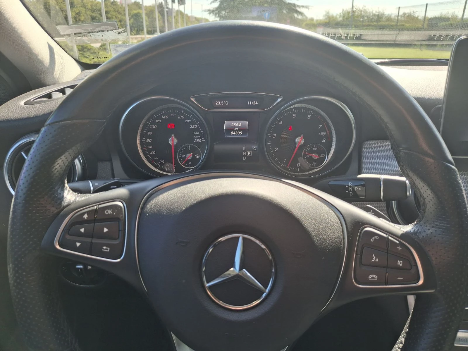 Mercedes-Benz GLA 220 4MATIC - изображение 9