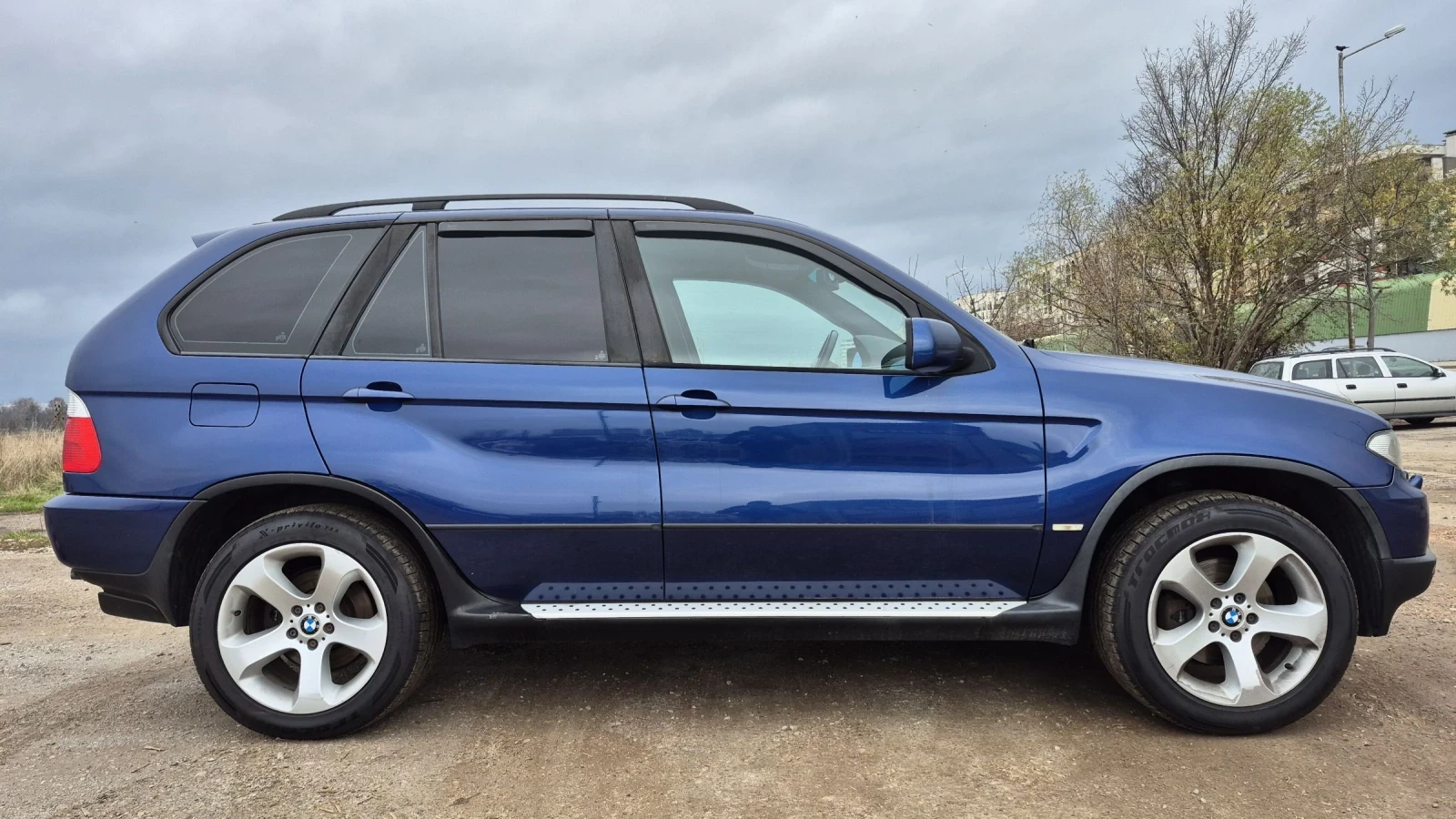 BMW X5 4.4i Facelift * Full Opt * Отлична* Бартер - изображение 2