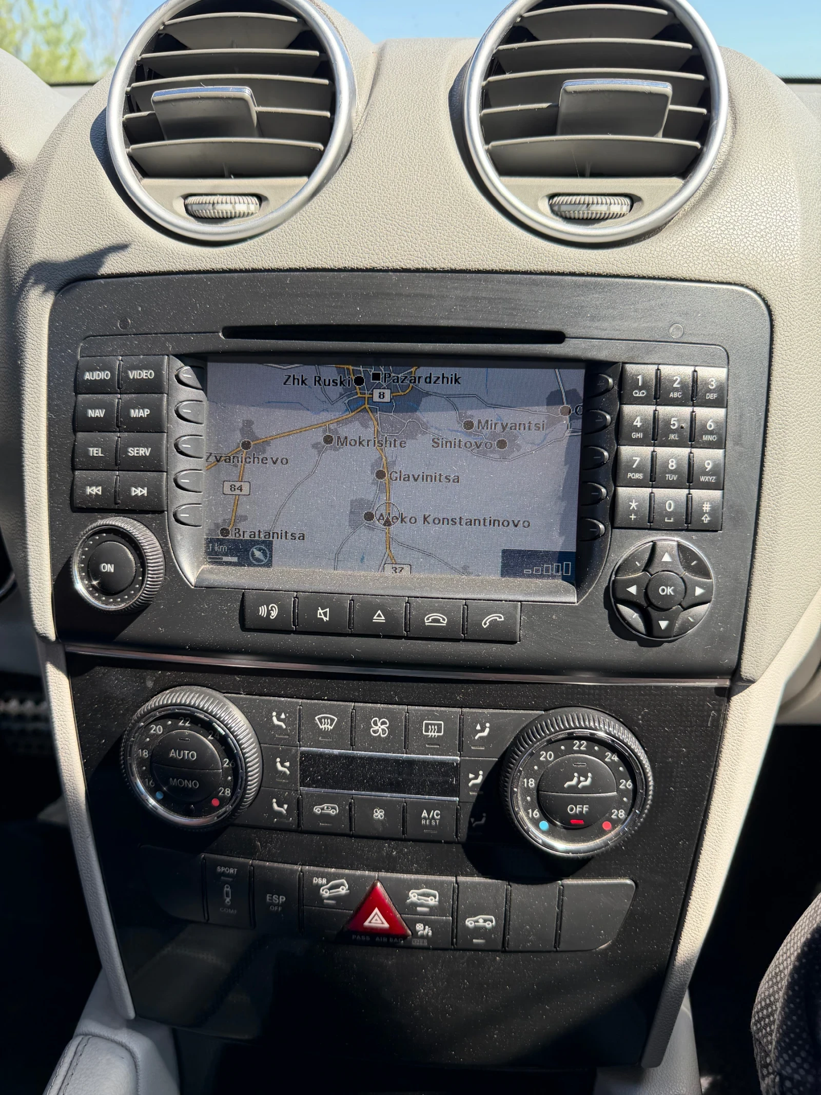 Mercedes-Benz ML 320, снимка 7 - Автомобили и джипове - 54346404