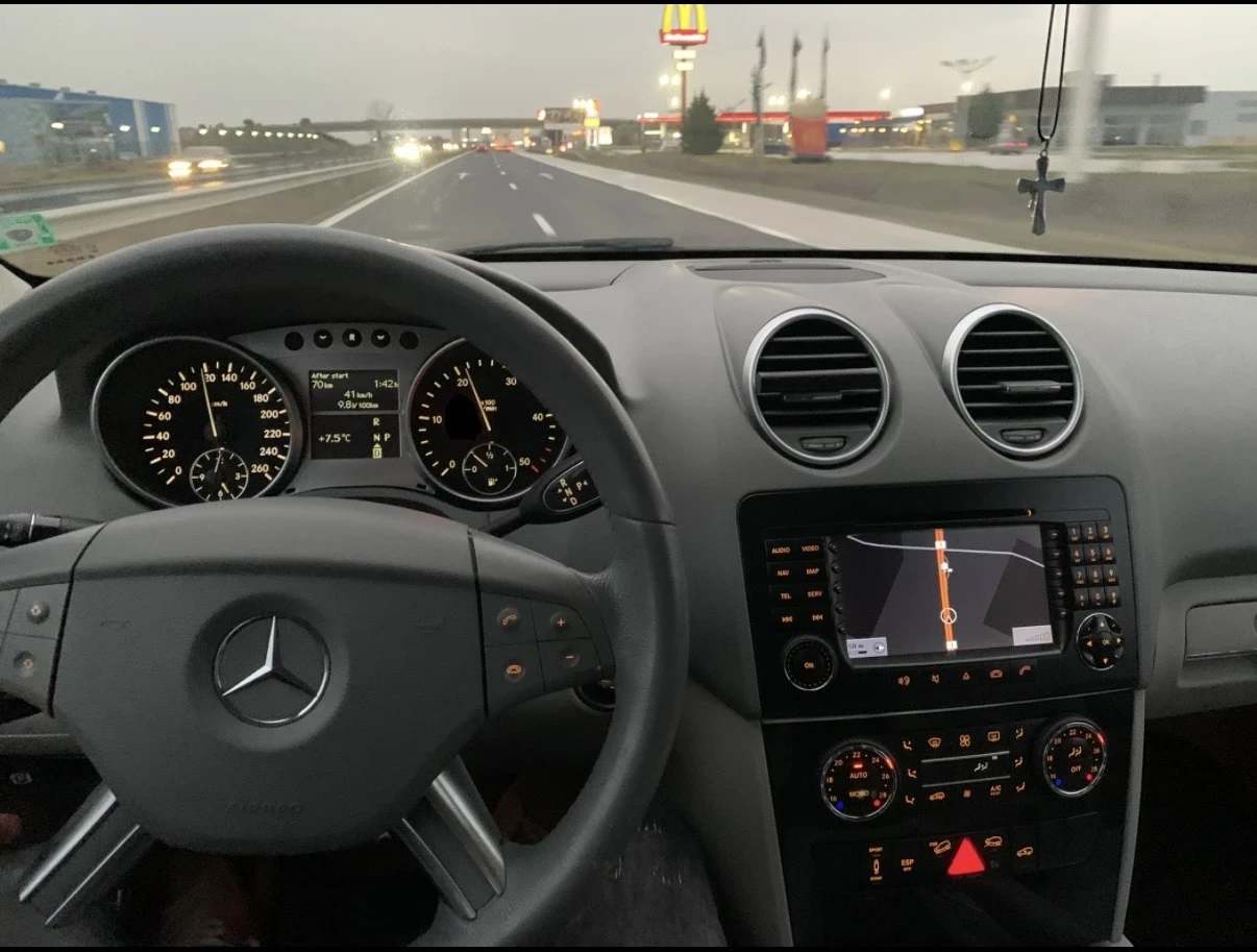 Mercedes-Benz ML 320, снимка 15 - Автомобили и джипове - 55441981