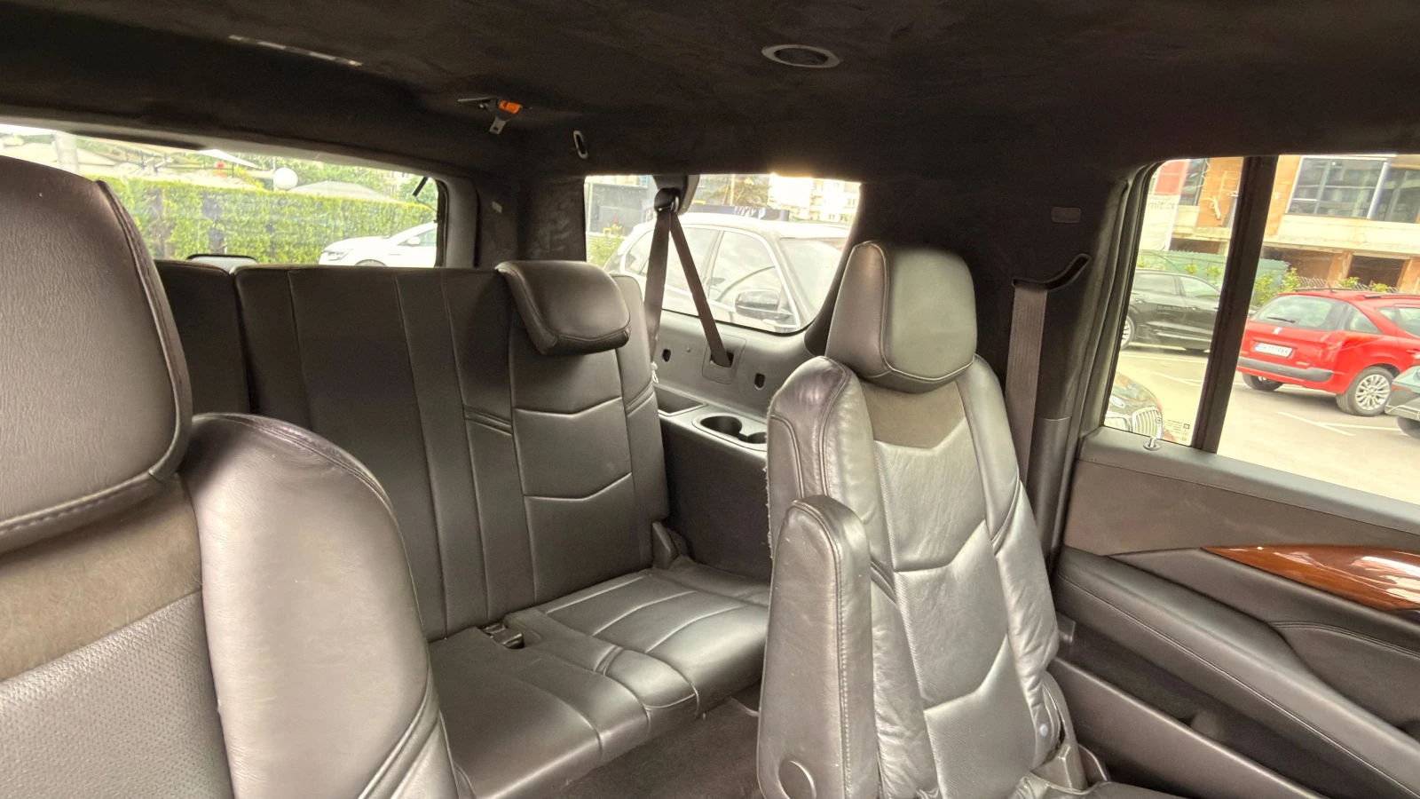 Cadillac Escalade ESV 6.2, снимка 12 - Автомобили и джипове - 54487767