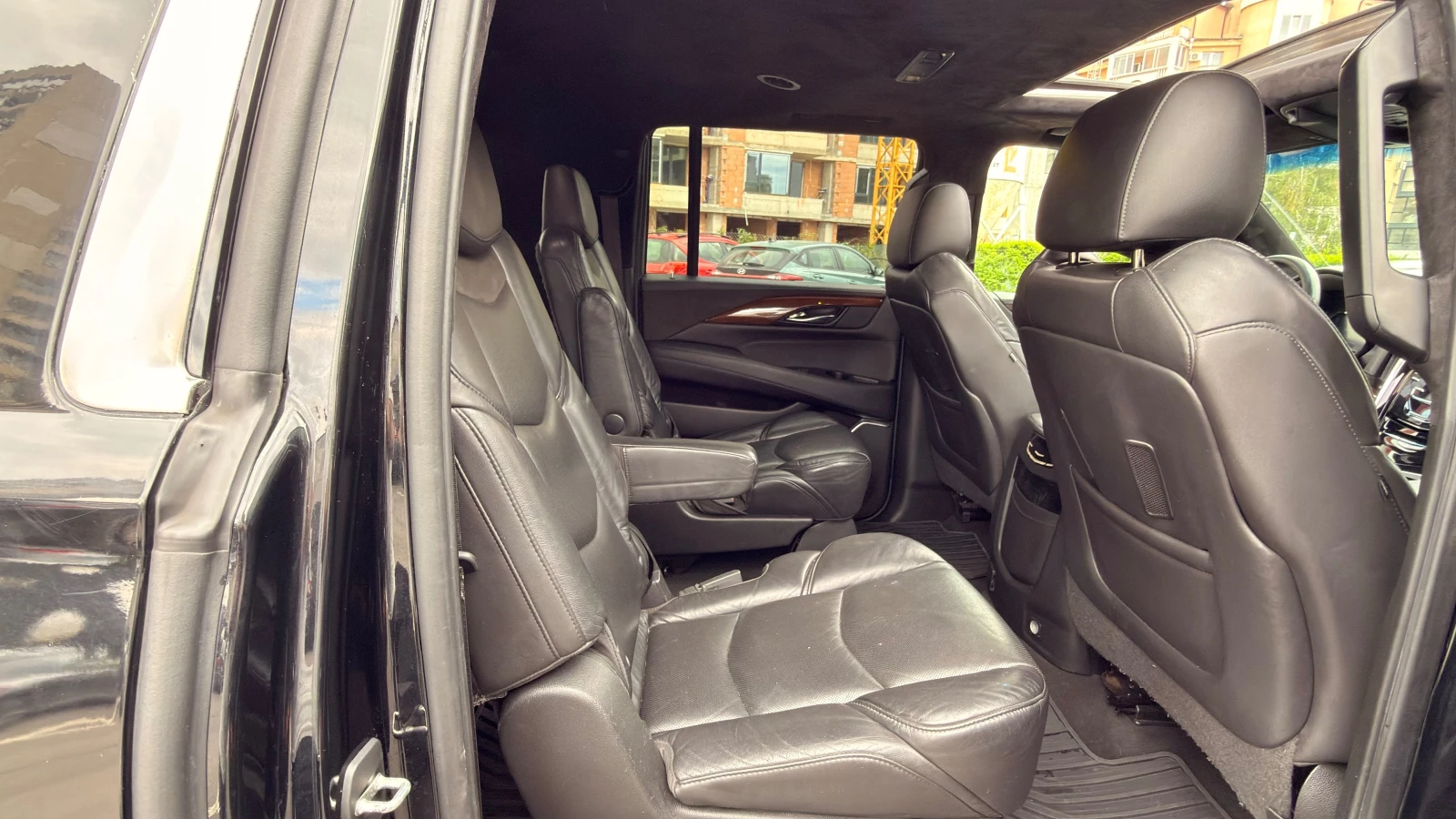 Cadillac Escalade ESV 6.2, снимка 10 - Автомобили и джипове - 54487767