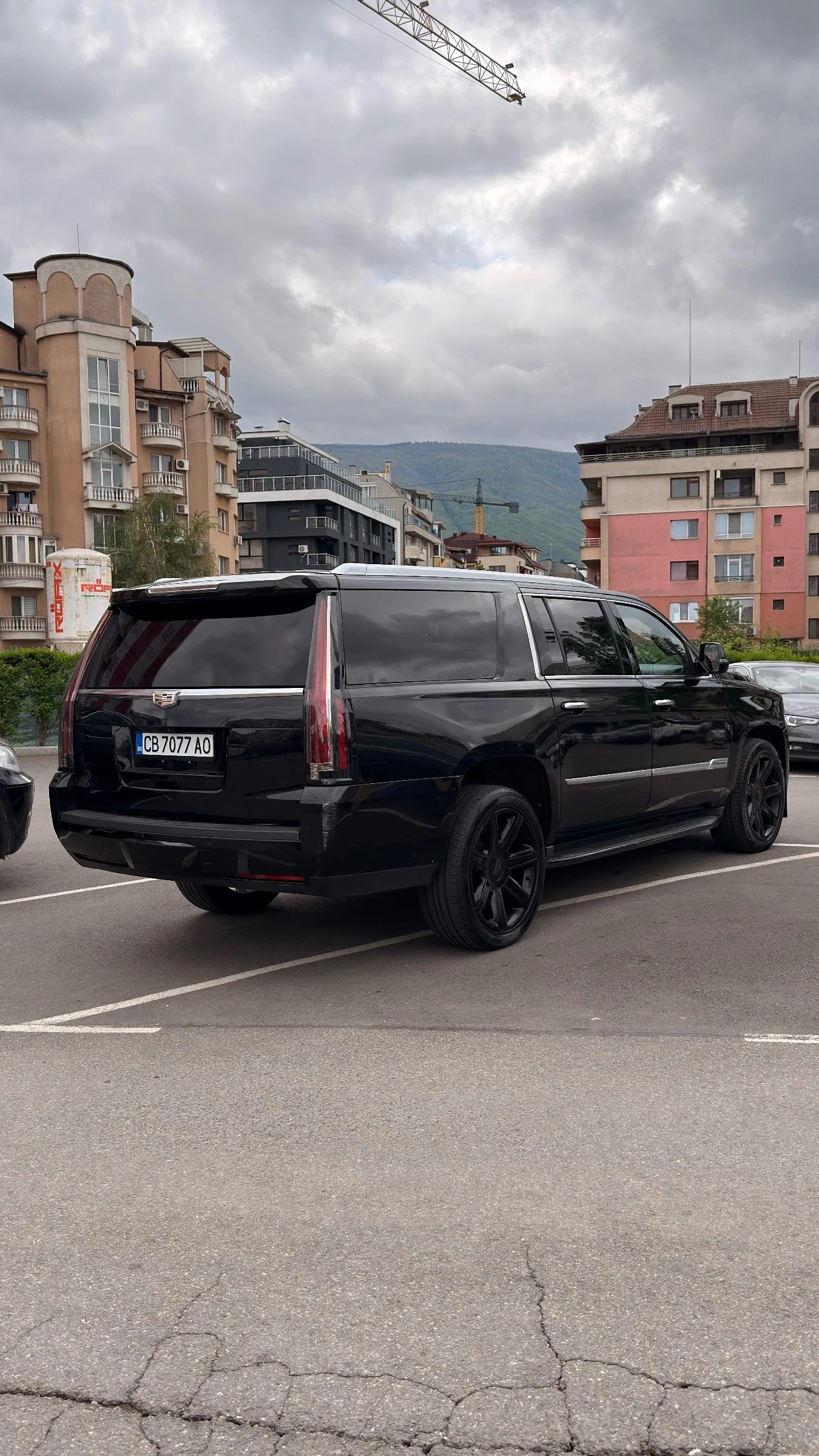 Cadillac Escalade ESV 6.2, снимка 3 - Автомобили и джипове - 54487767