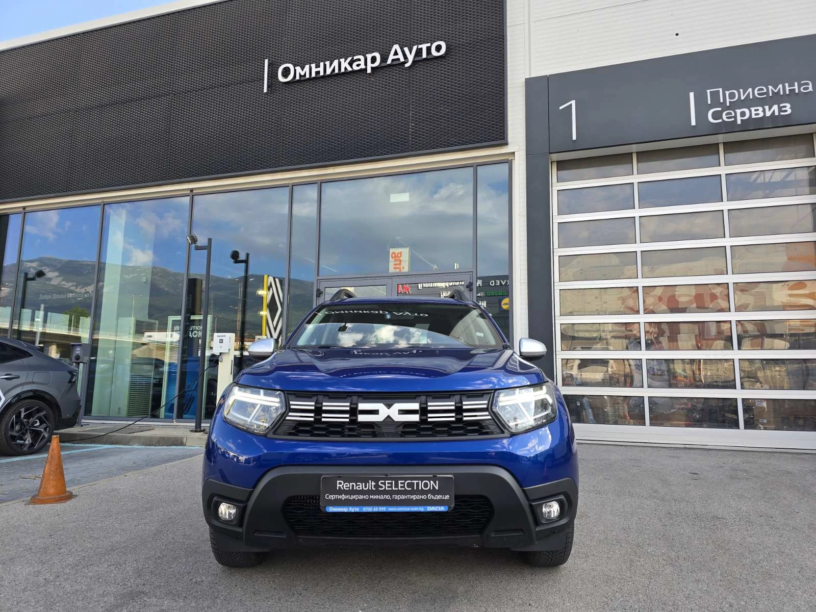 Dacia Duster 1.3 TCe 150 к.с. Бензин Stop & Start 4x4, снимка 3 - Автомобили и джипове - 55124842