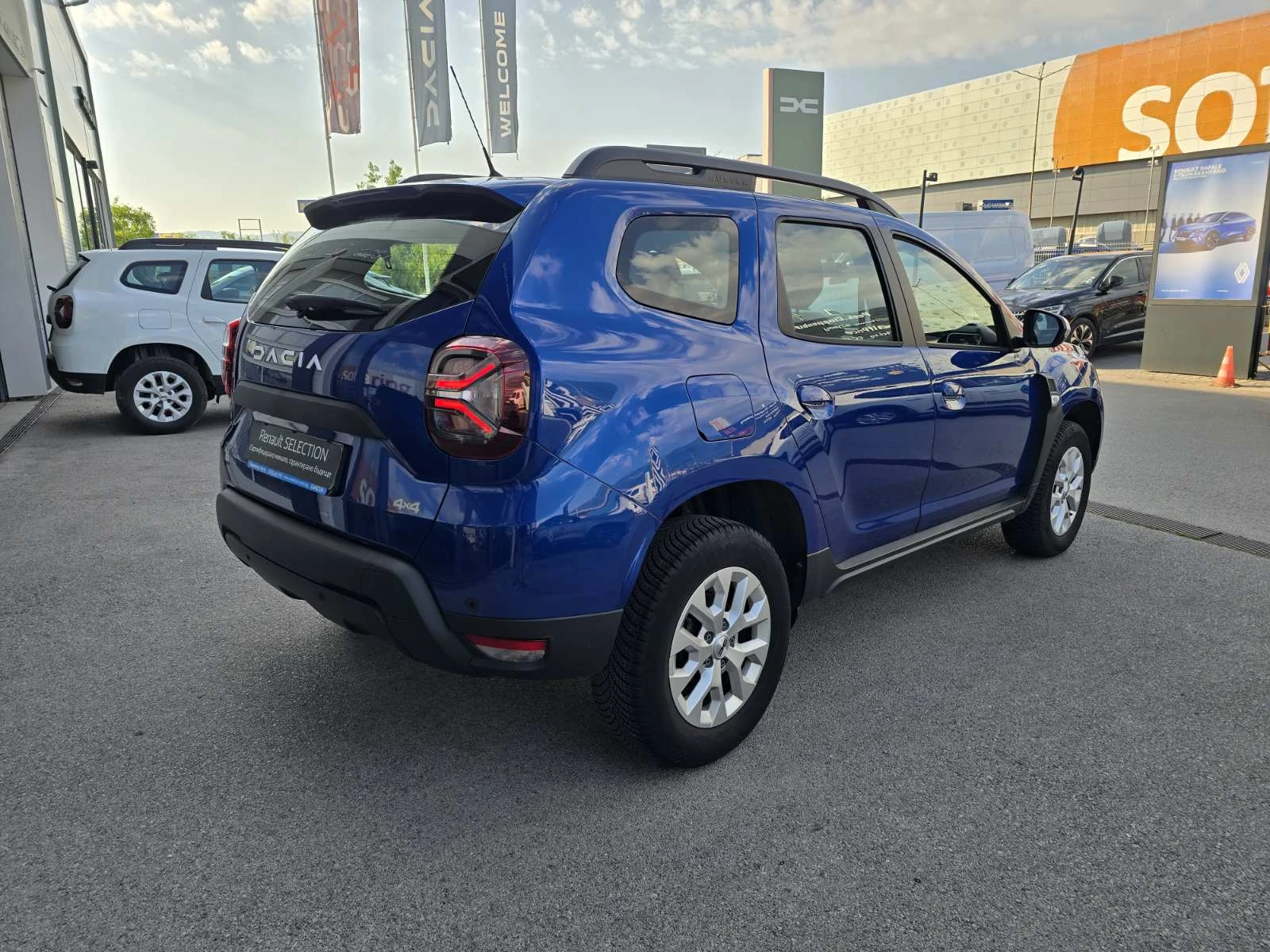 Dacia Duster 1.3 TCe 150 к.с. Бензин Stop & Start 4x4, снимка 5 - Автомобили и джипове - 55124842