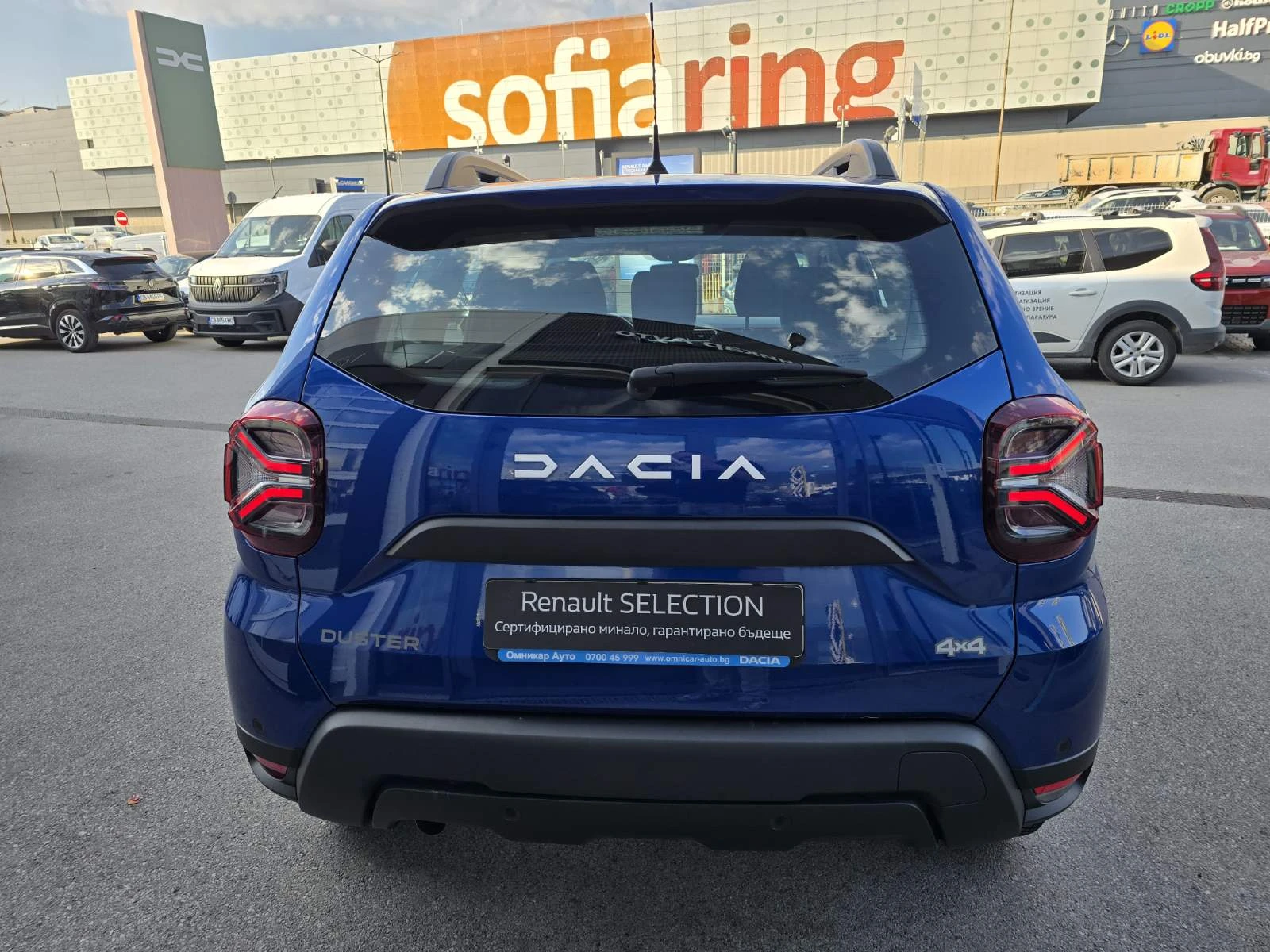 Dacia Duster 1.3 TCe 150 к.с. Бензин Stop & Start 4x4, снимка 6 - Автомобили и джипове - 55124842