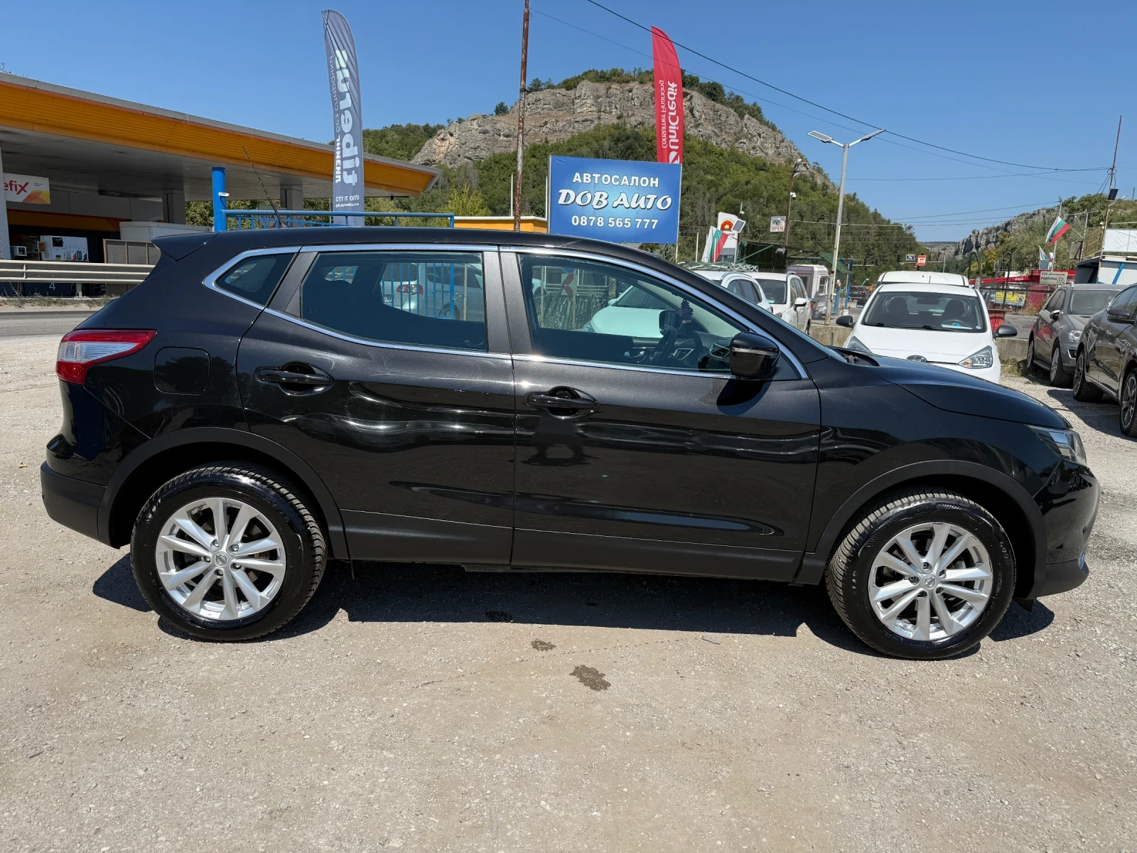 Nissan Qashqai 1.5DCI-CAR PLAY-ЛЕД-НАВИ-ПАРКТРОНИК, снимка 7 - Автомобили и джипове - 55823248