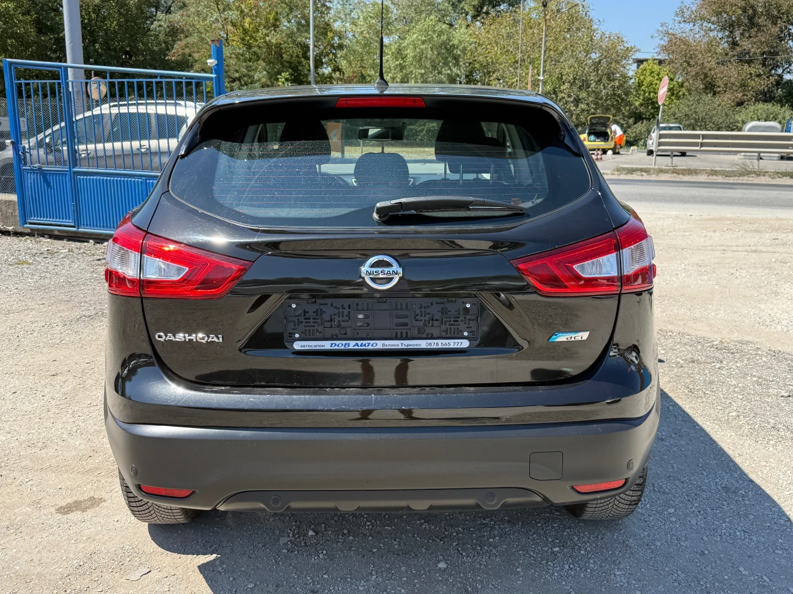 Nissan Qashqai 1.5DCI-CAR PLAY-ЛЕД-НАВИ-ПАРКТРОНИК, снимка 5 - Автомобили и джипове - 55823248