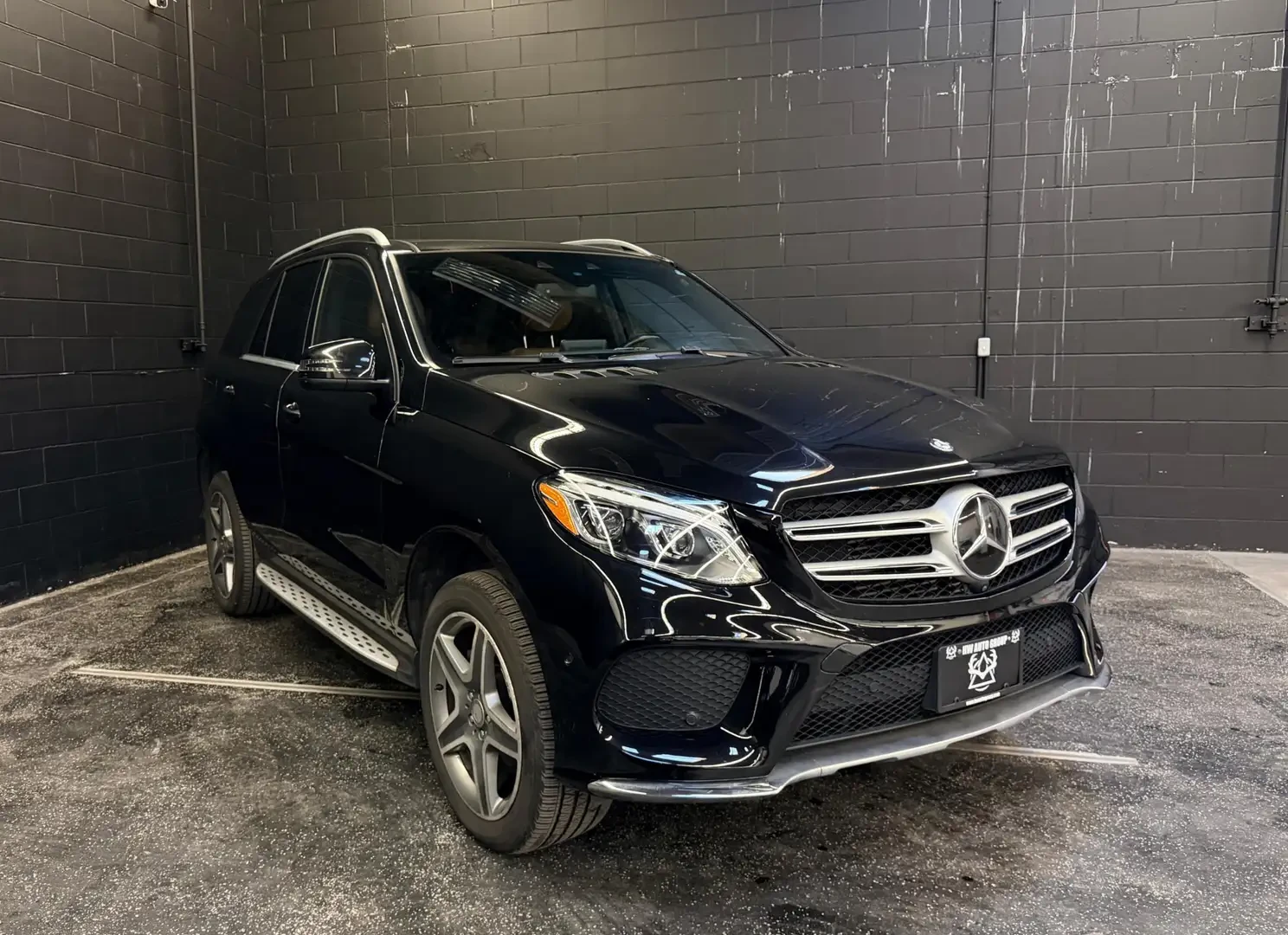 Mercedes-Benz GLE 350 AMG* LINE* HARMON* KARDON* КАМЕРА* ПОДГРЕВ* , снимка 3 - Автомобили и джипове - 55981677