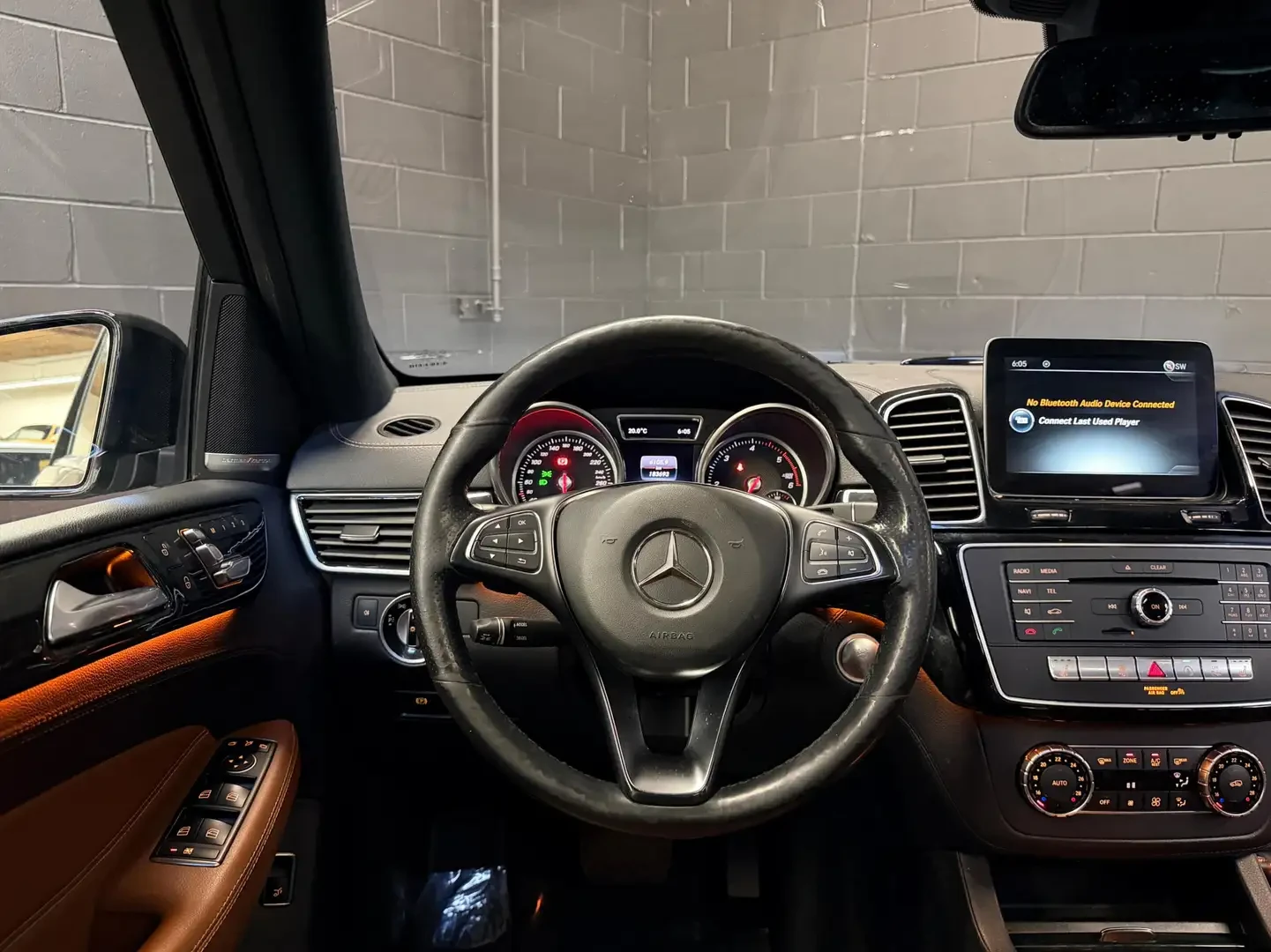 Mercedes-Benz GLE 350 AMG* LINE* HARMON* KARDON* КАМЕРА* ПОДГРЕВ* , снимка 10 - Автомобили и джипове - 55981677