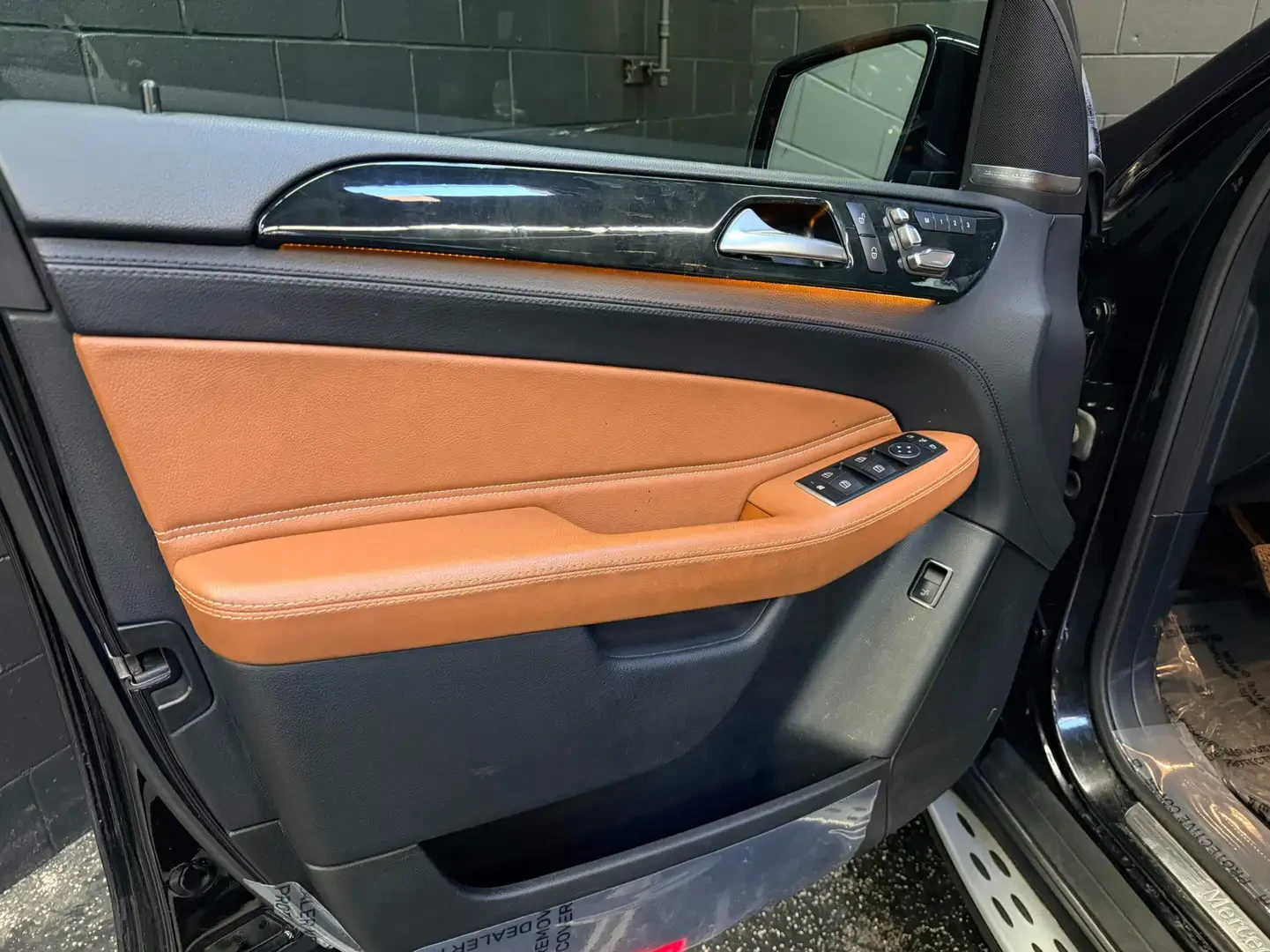 Mercedes-Benz GLE 350 AMG* LINE* HARMON* KARDON* КАМЕРА* ПОДГРЕВ* , снимка 7 - Автомобили и джипове - 55981677