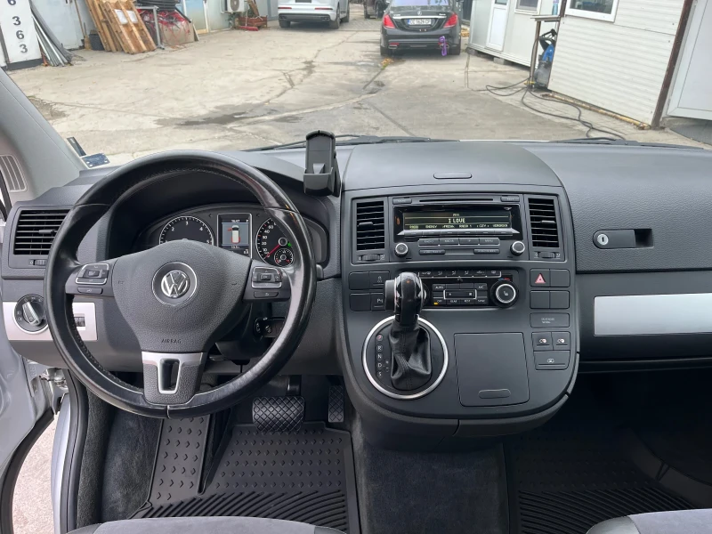 VW Multivan 2.0TDI 180ks DSG, снимка 10 - Бусове и автобуси - 51868993