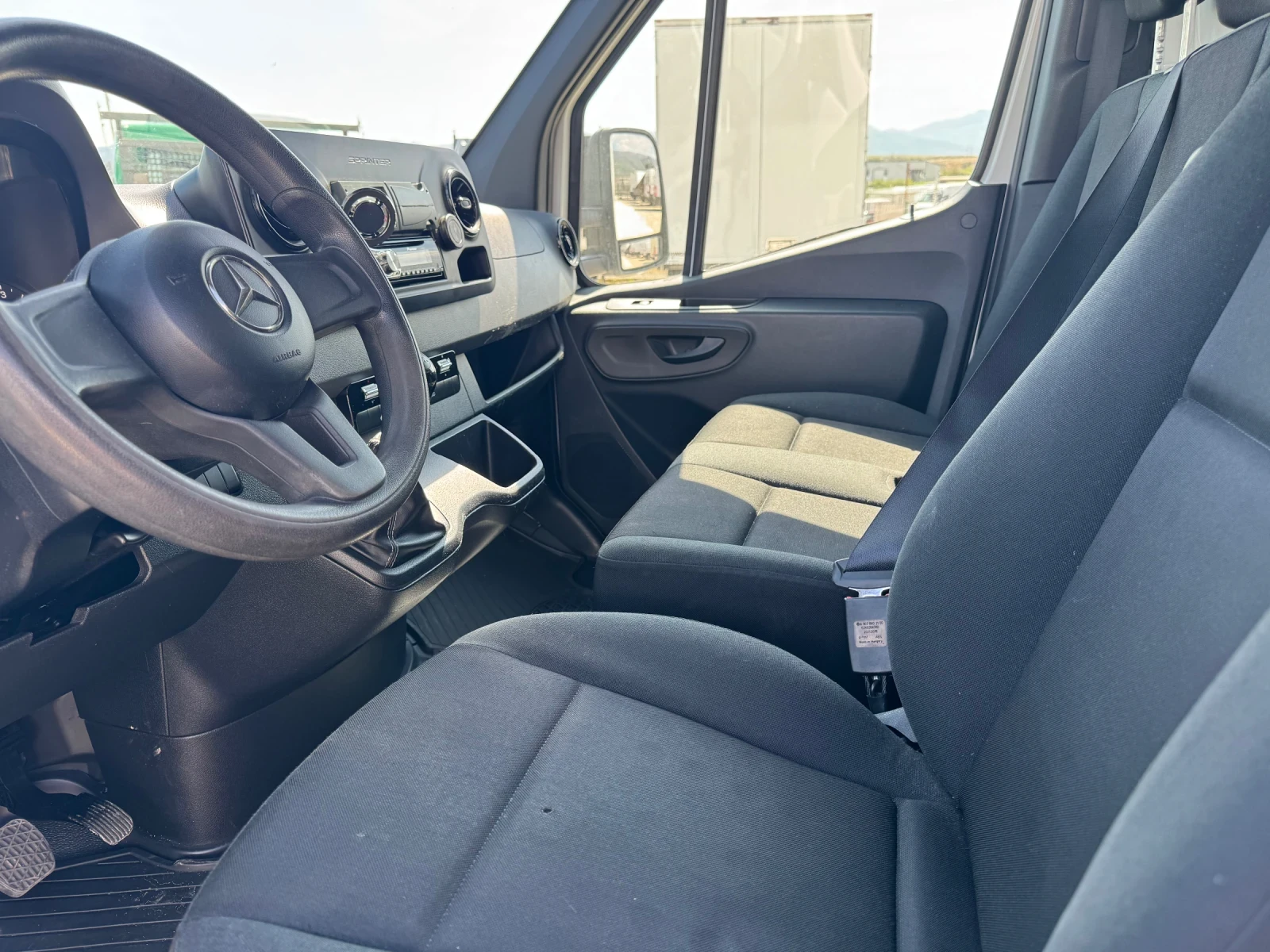 Mercedes-Benz Sprinter 319 V6 3.0CDI CARRIER -15C ЛИЗИНГ, снимка 9 - Бусове и автобуси - 54312819