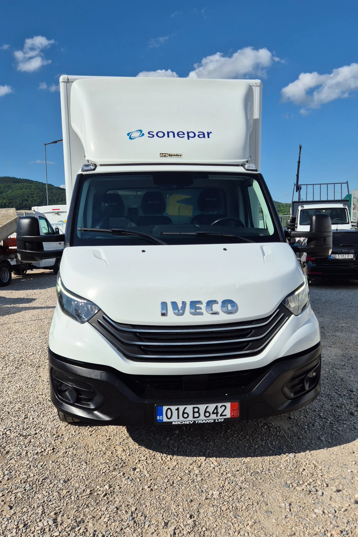 Iveco Daily 35s18* HI-MATIC* LED* НАВИ* КАМЕРА* БОРД* ШВЕЙЦАРИ, снимка 2 - Бусове и автобуси - 54691243