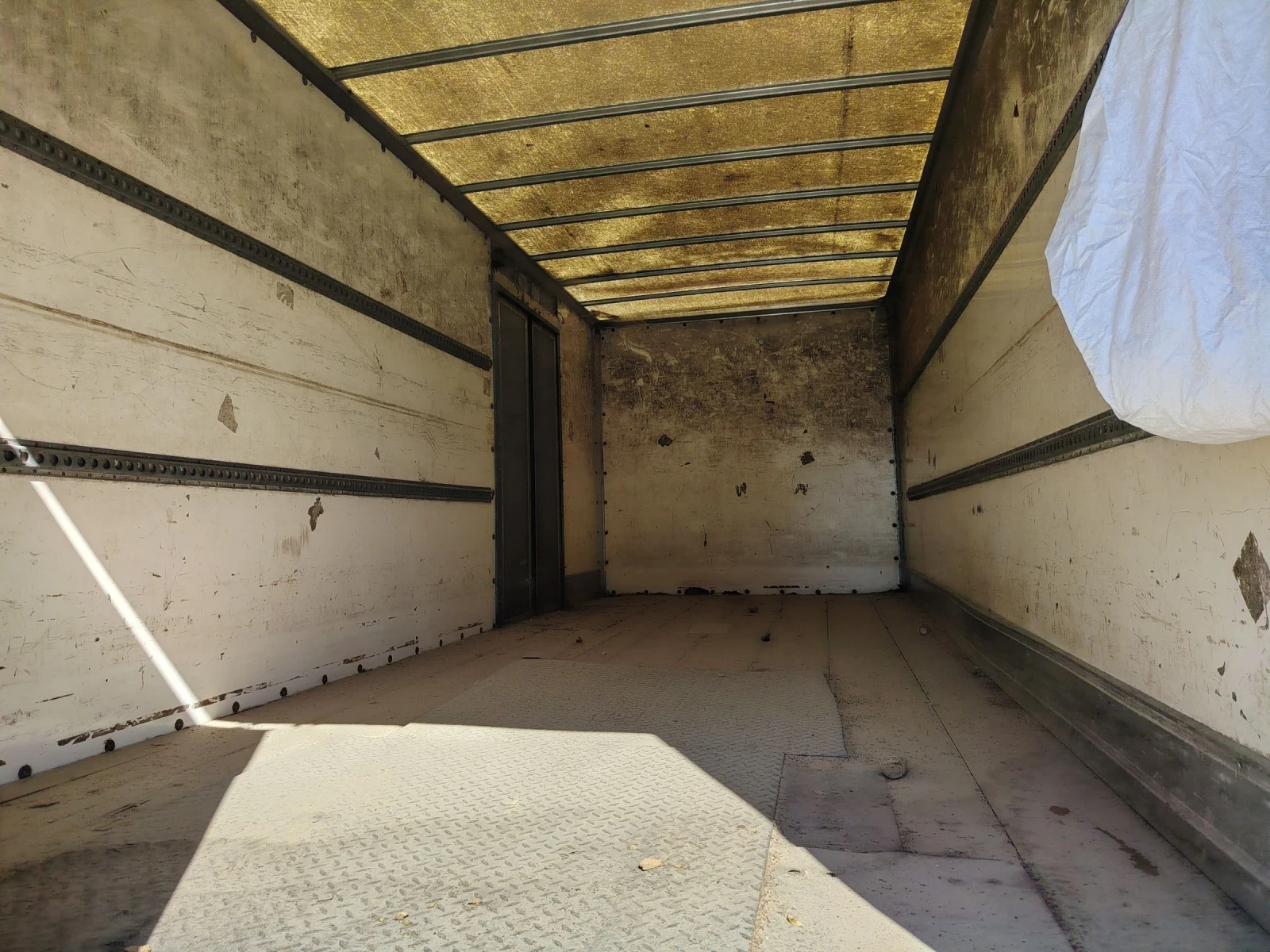 Mercedes-Benz Actros Фургони термоизолирани, снимка 10 - Камиони - 55936954