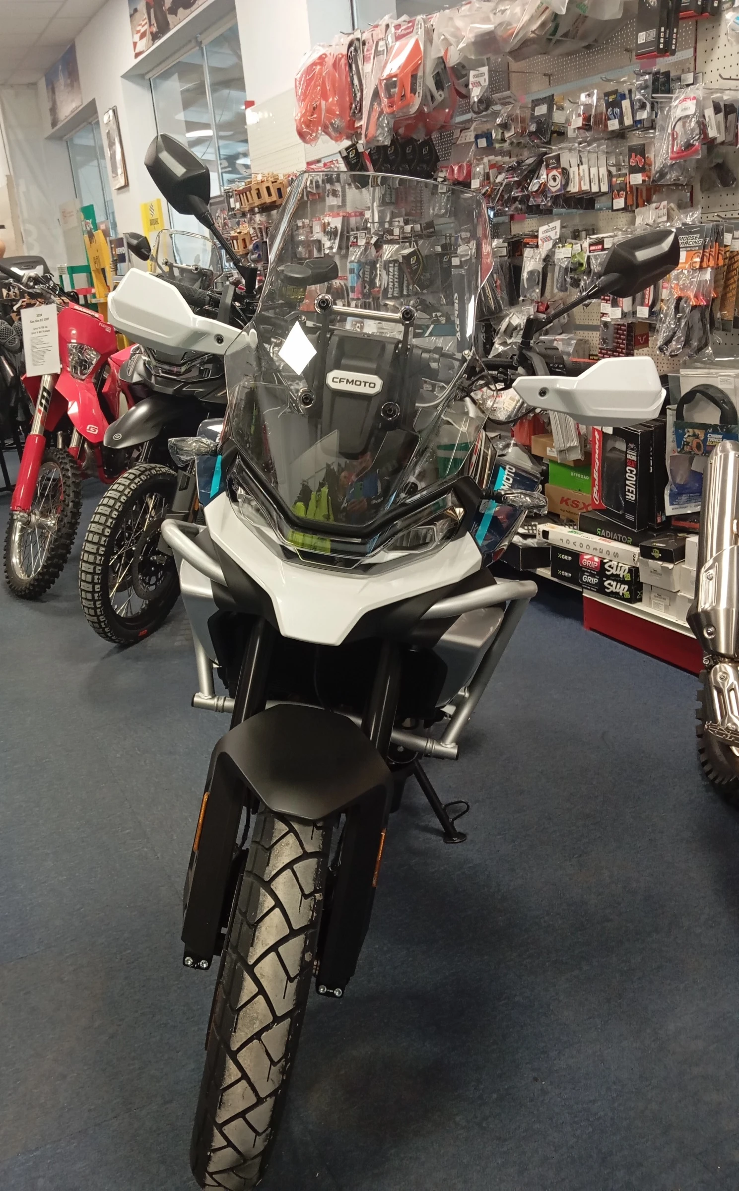 Cfmoto MT MT-Adventure/Touring 700, снимка 10 - Мотоциклети и мототехника - 55689971