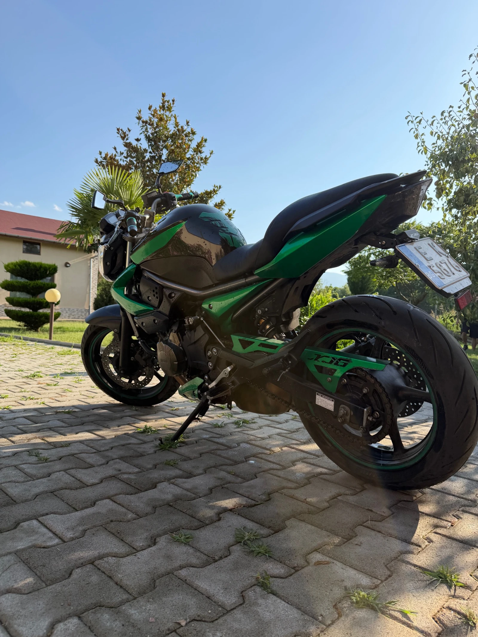 Yamaha XJ6