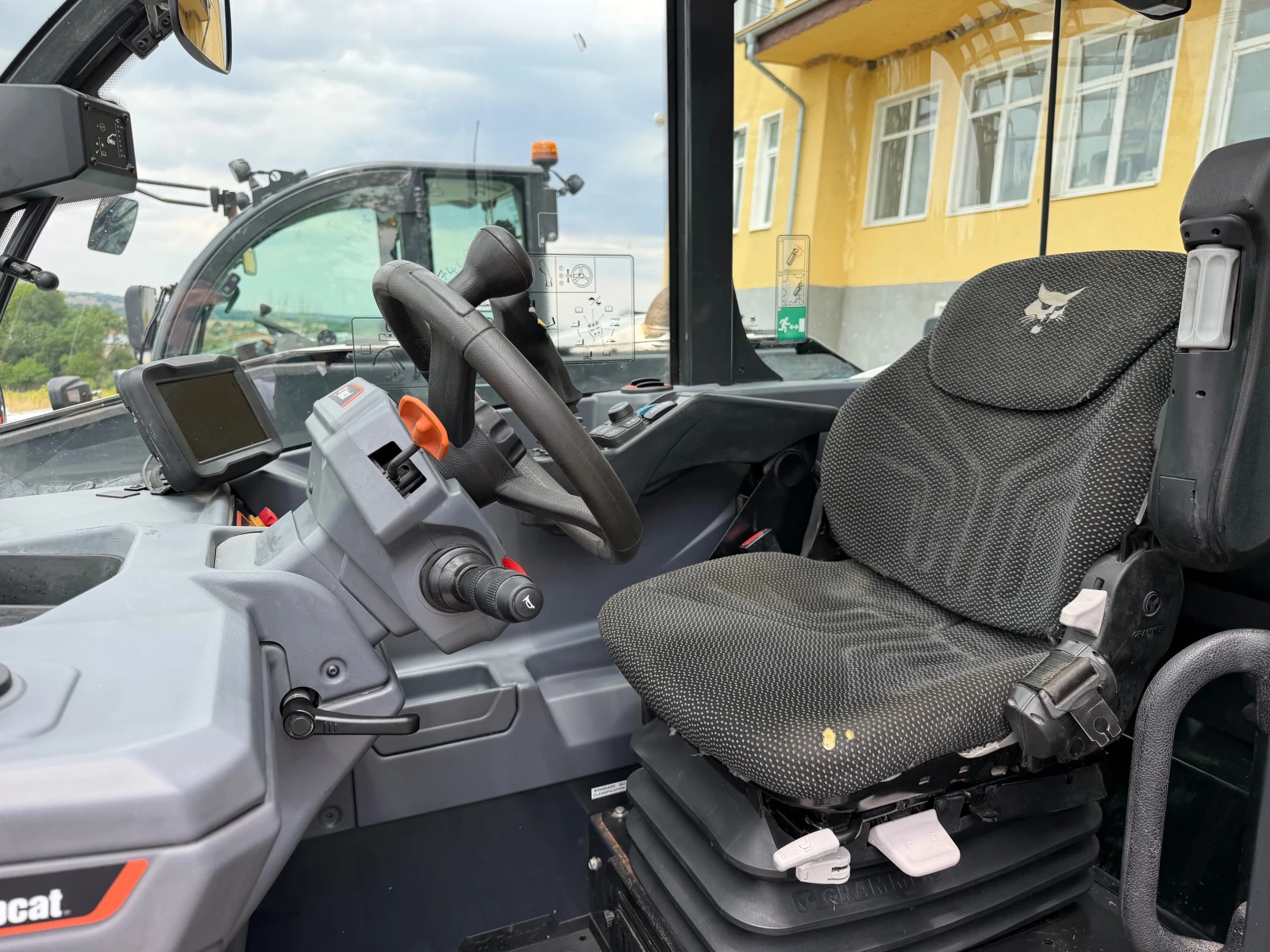 ������������ ������� Bobcat TL 43.80 HF AGRI ������ | Mobile.bg � ����������� 12