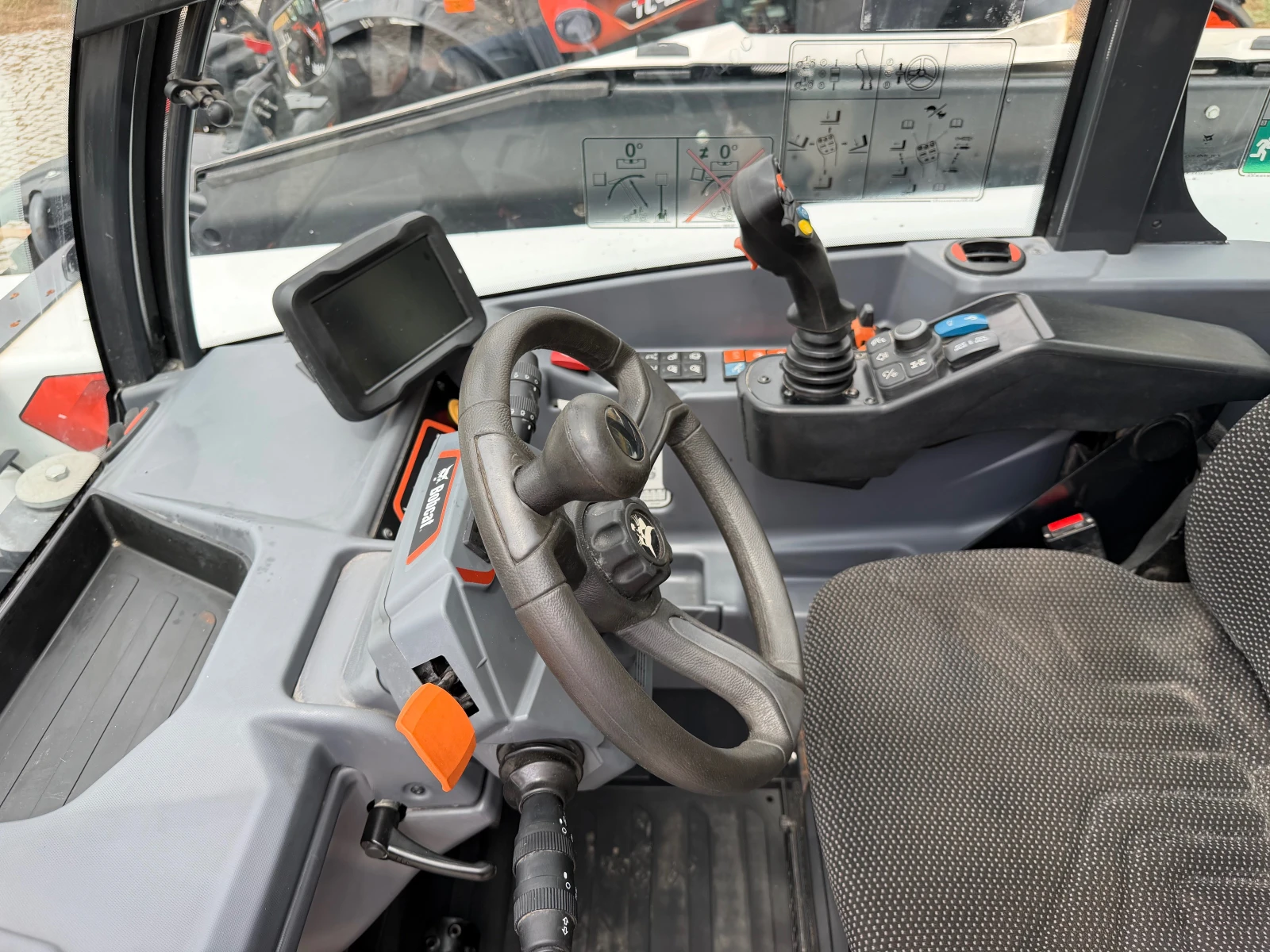 ������������ ������� Bobcat TL 43.80 HF AGRI ������ | Mobile.bg � ����������� 13