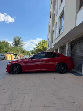 Alfa Romeo Giulia 2.0T RWD Ti, снимка 3