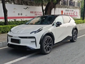 ����� �� �������� �� Zeekr X RWD ME Edition 5-seater | 360 ������ | �������� | 